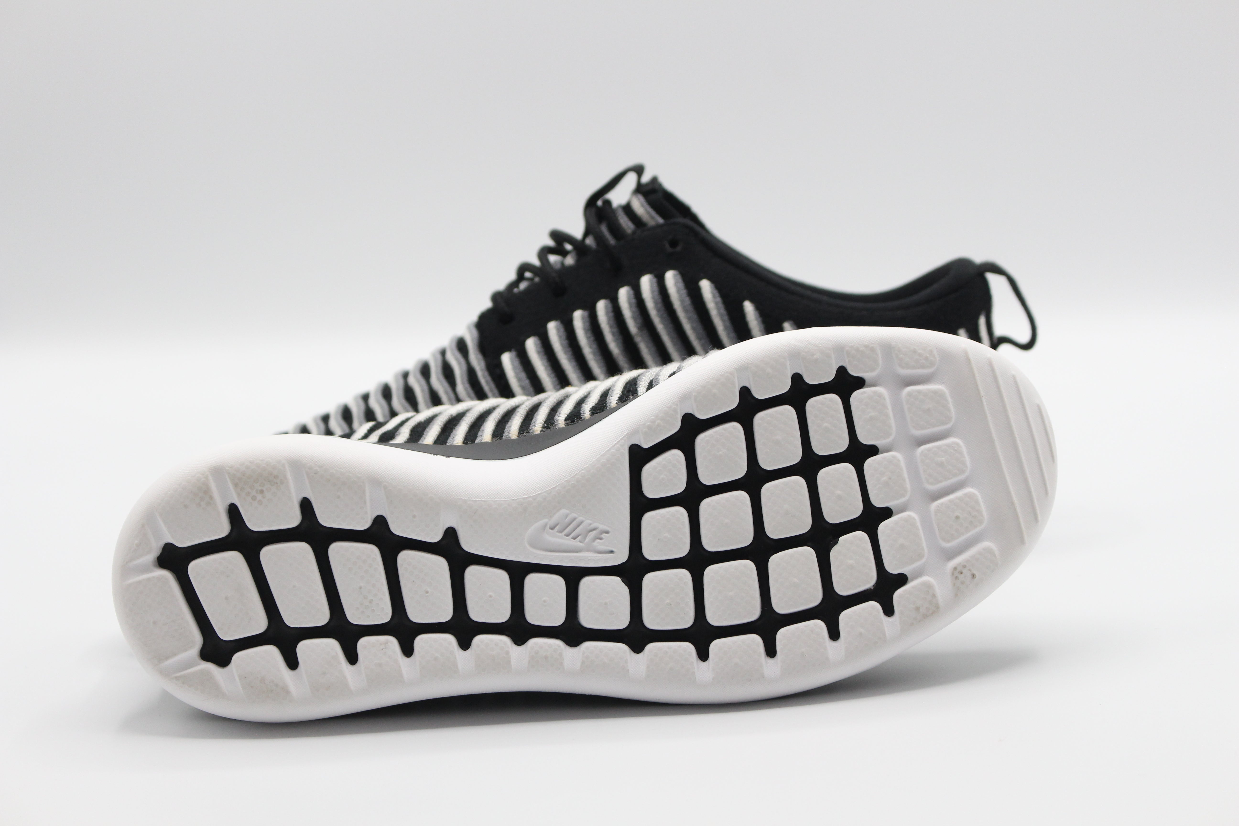 Nike W Roshe Two Flyknit "Black N White" Shoes EUR SIZE 37.5