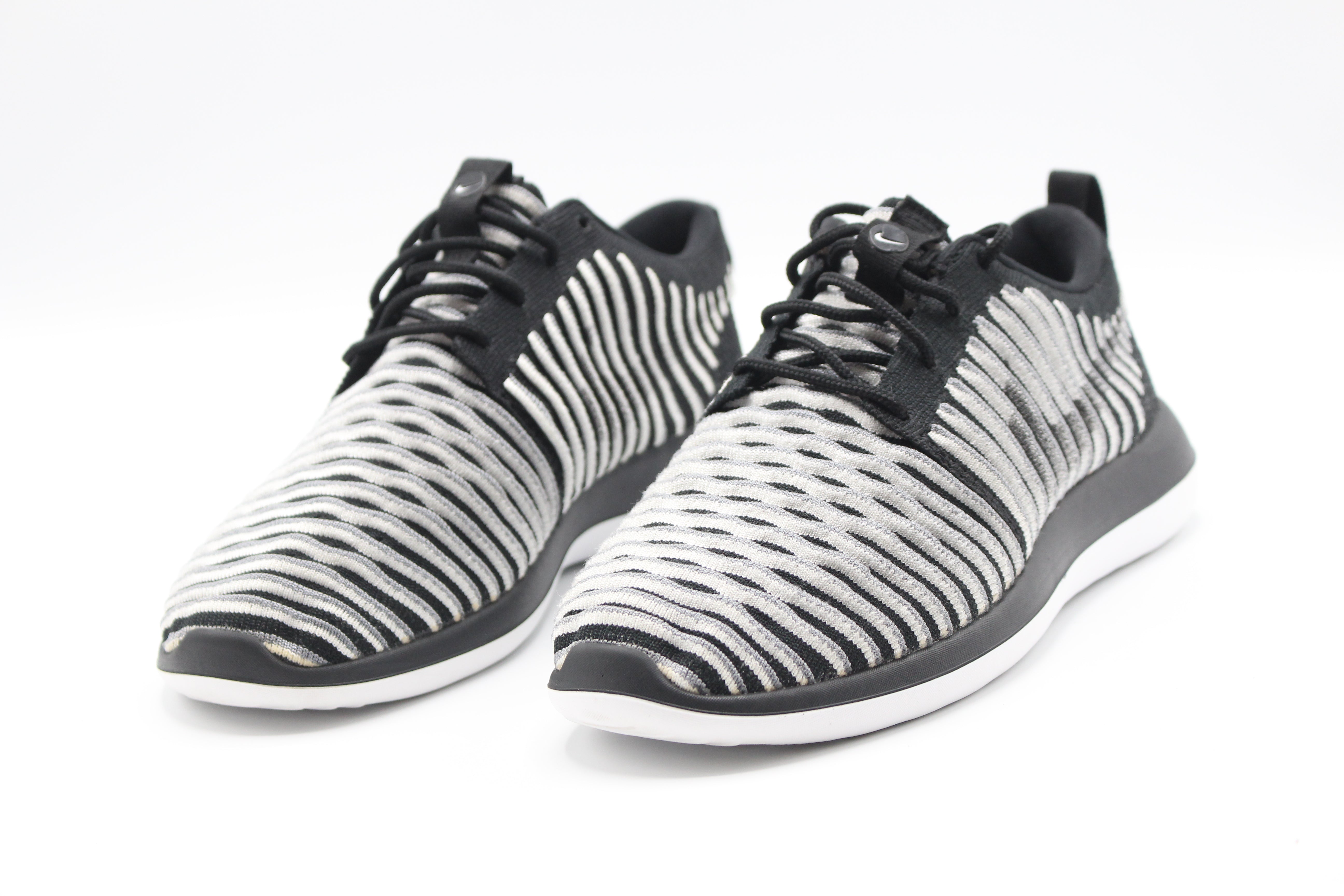 Nike W Roshe Two Flyknit "Black N White" Shoes EUR SIZE 37.5