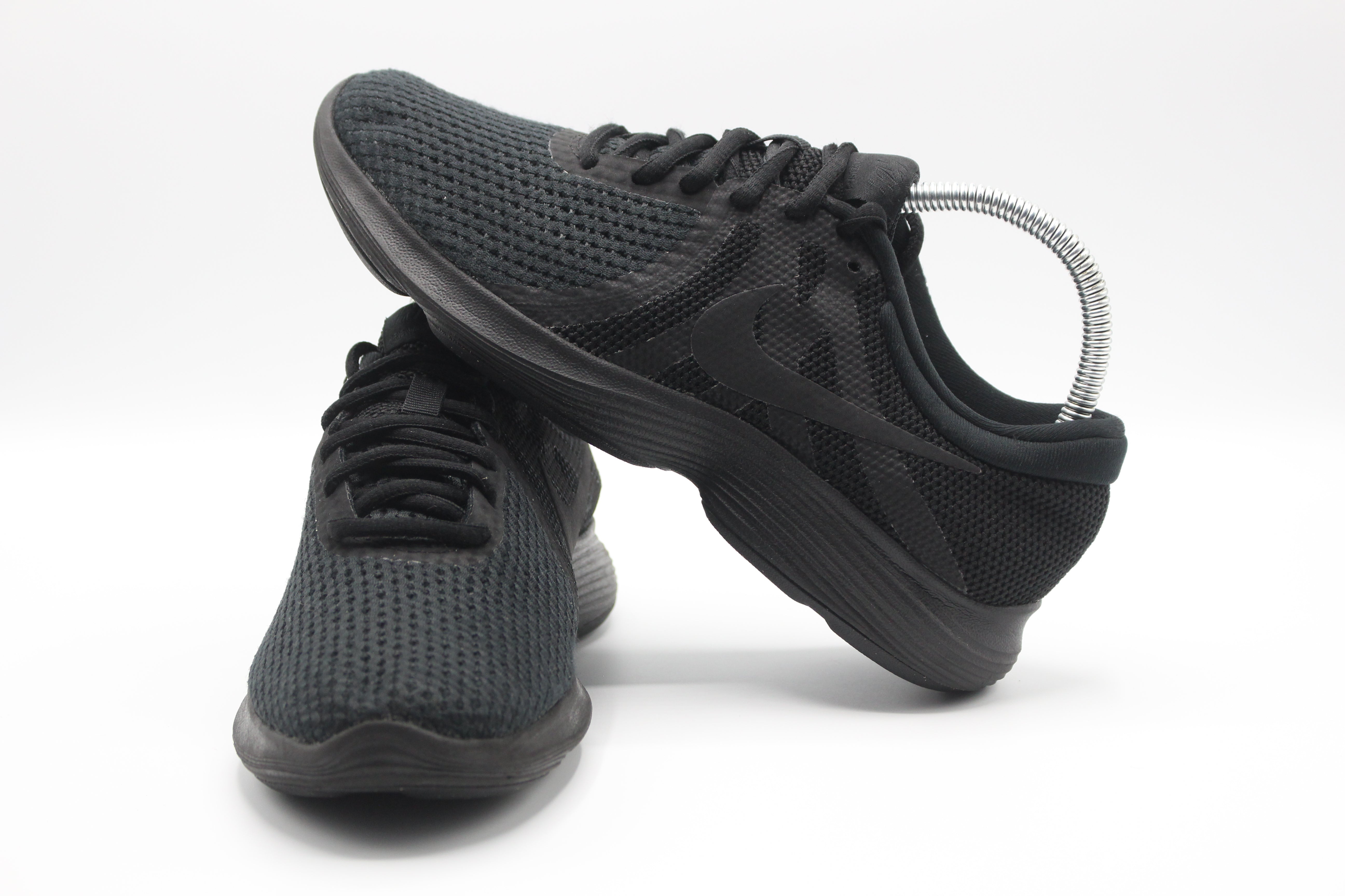 Nike Revolution 4 Running Shoes            EUR SIZE 38