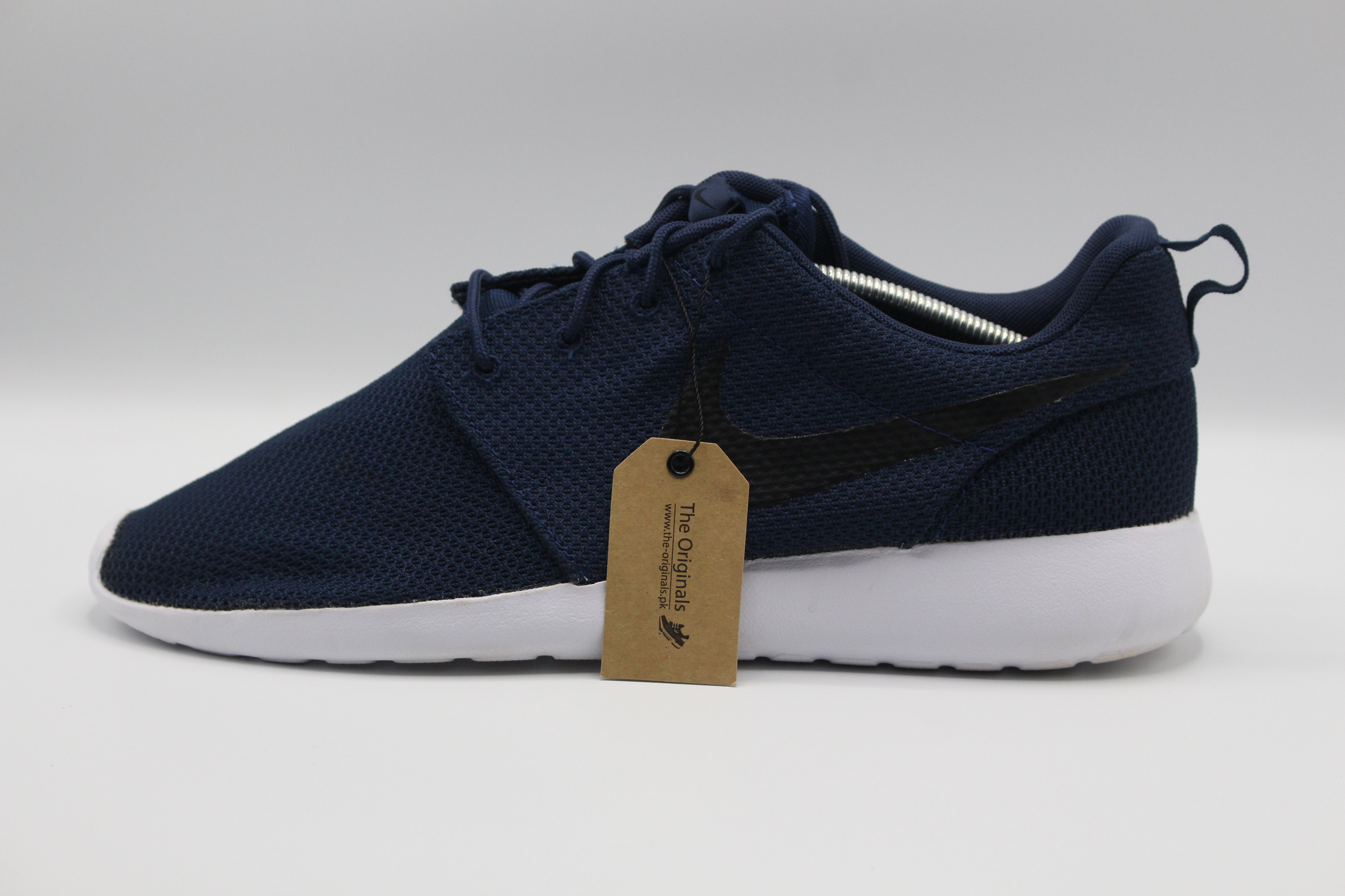 NIKE ROSHE ONE  RUN ART  NO 08