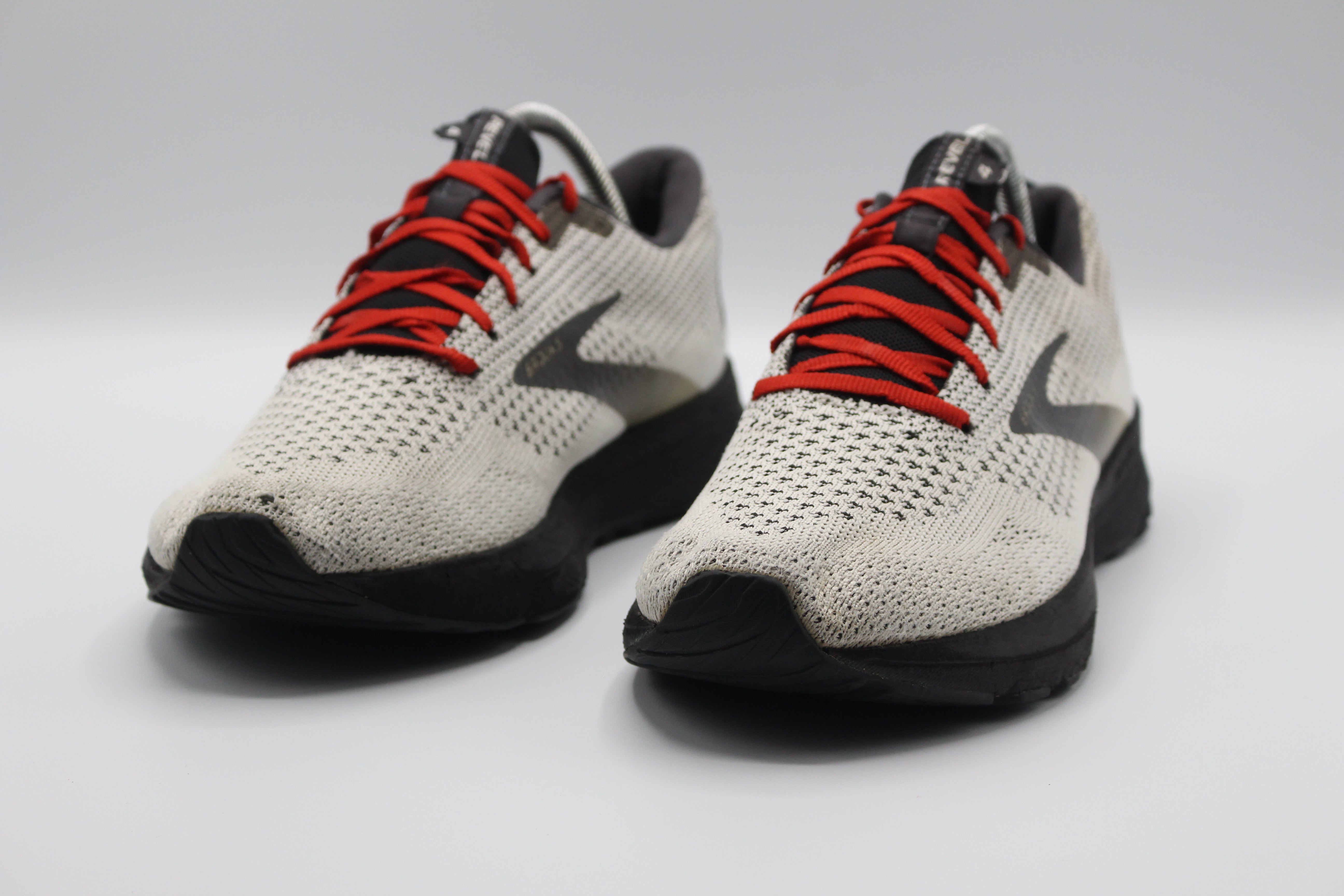 Brooks Men's Levitate 4 Shoes      EUR SIZE 42.5