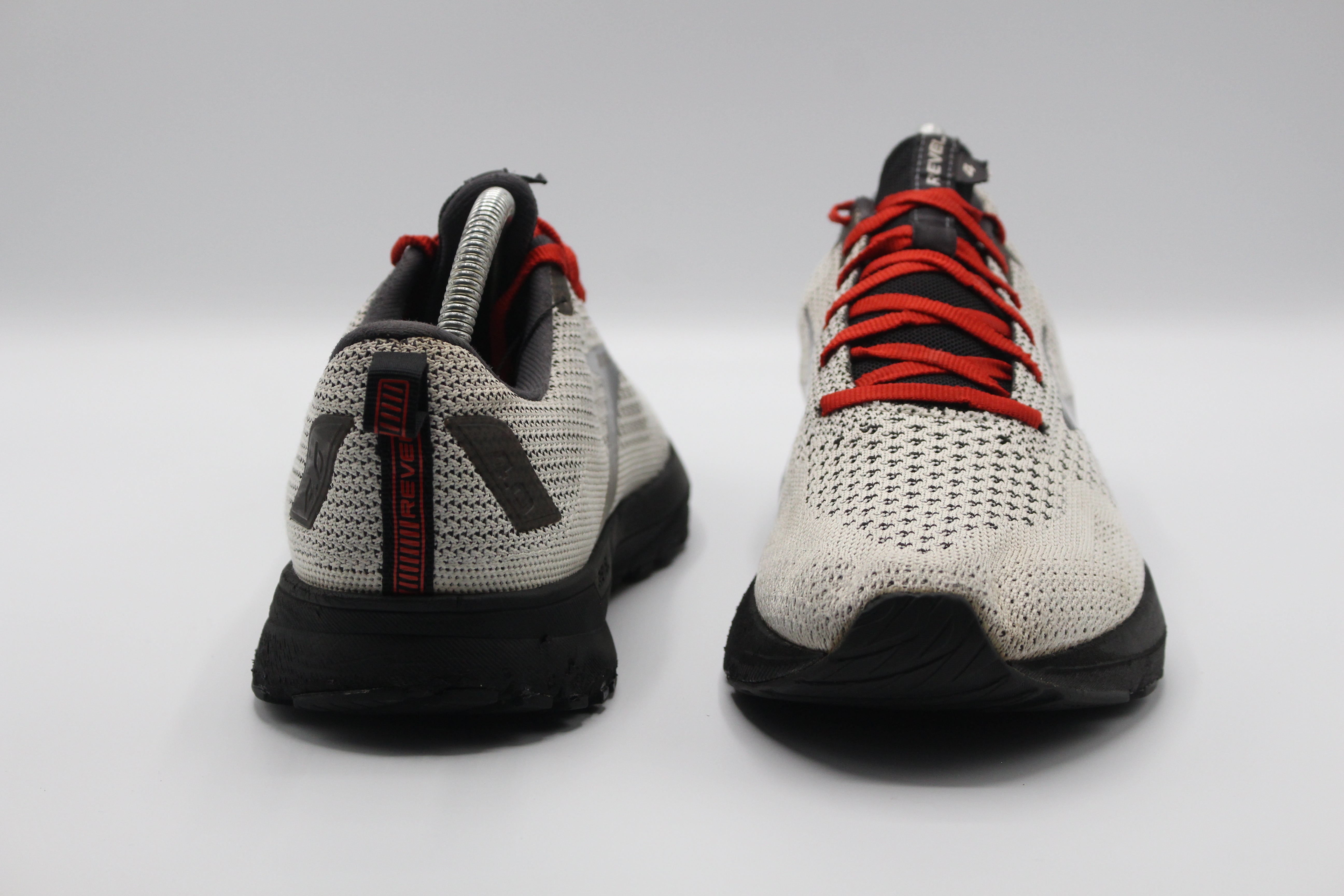 Brooks Men's Levitate 4 Shoes      EUR SIZE 42.5