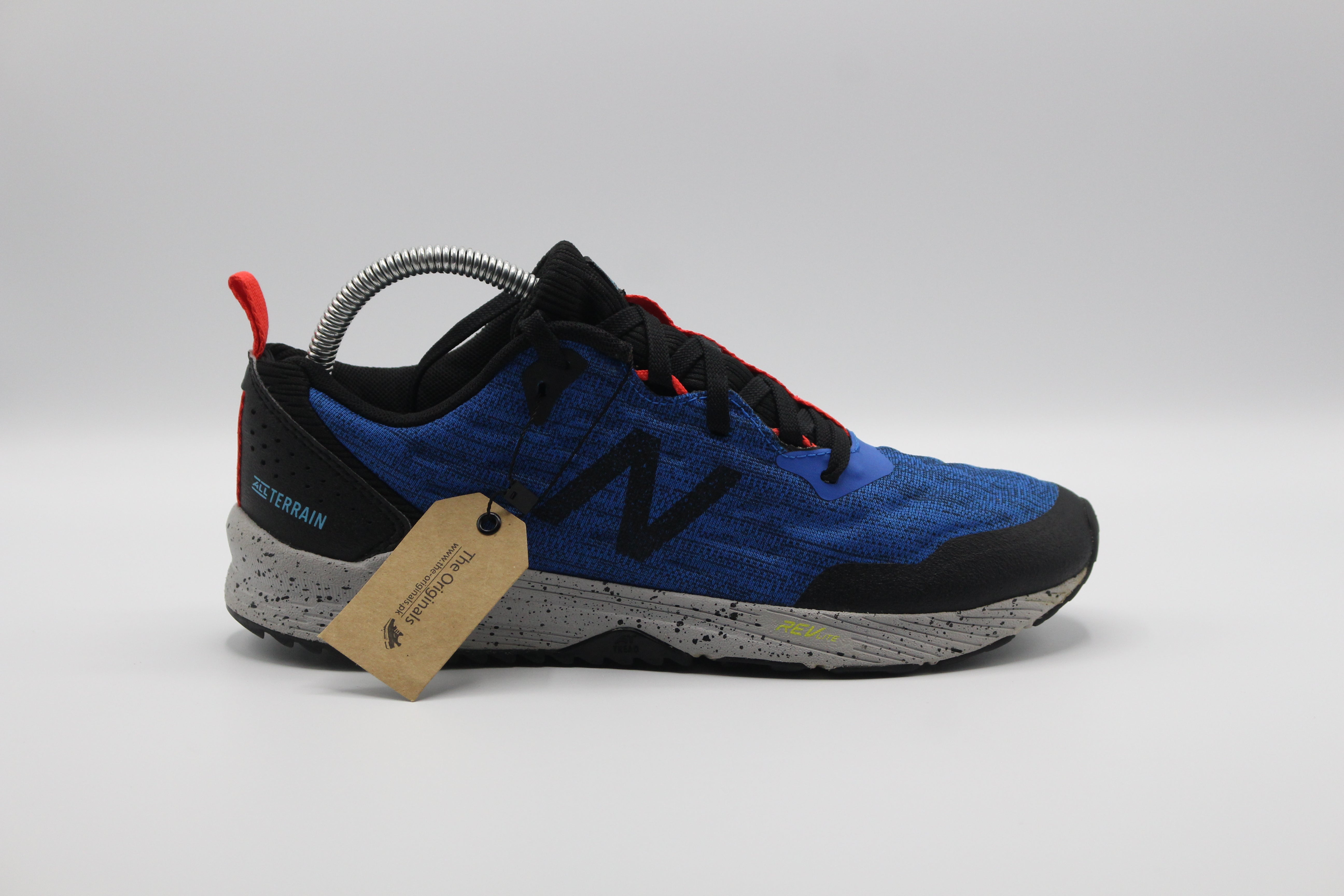 NEW BALANCE SPEED RIDE SHOES          EUR SIZE 40