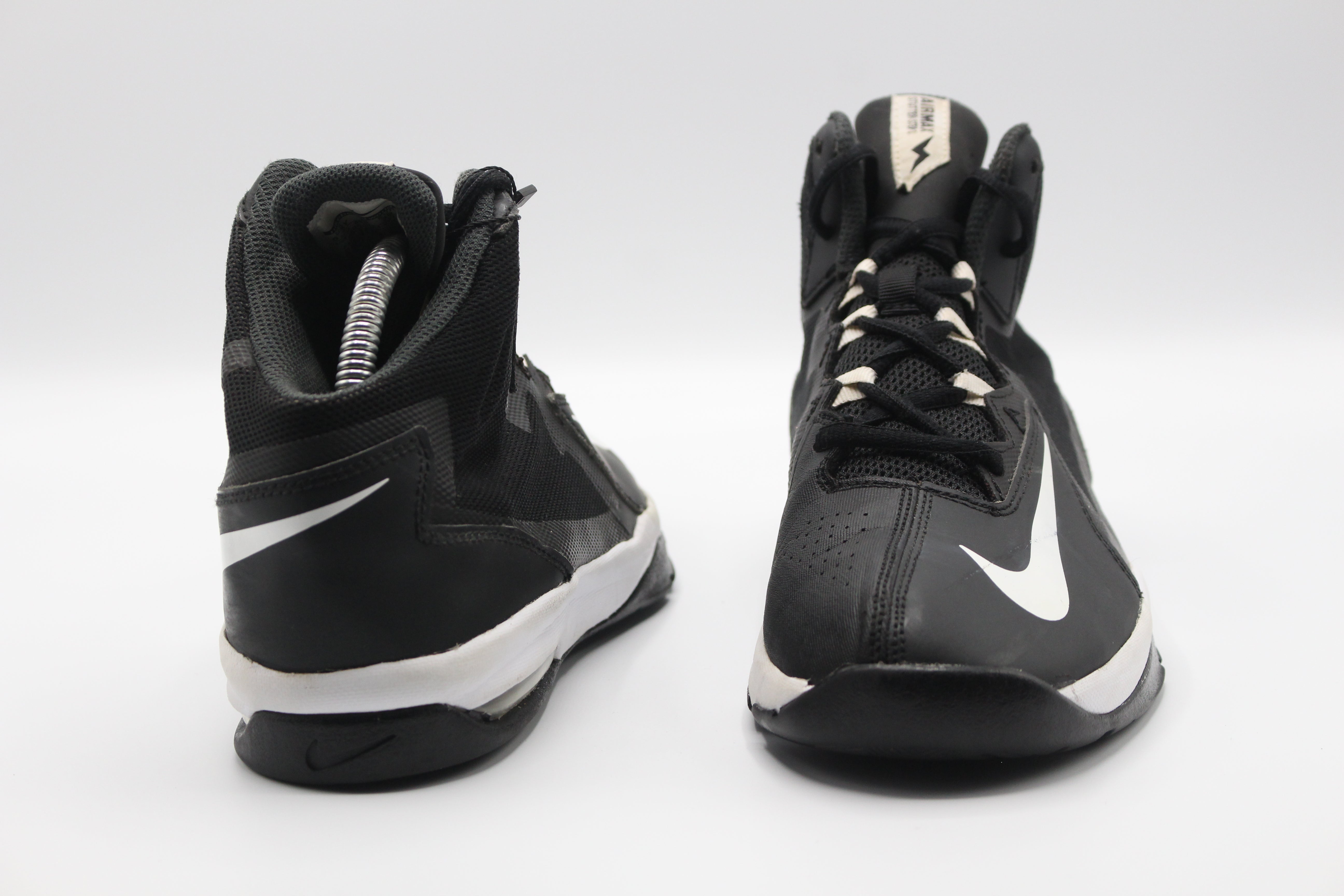 Nike Team Hustle D7 Basketball Shoes EUR SIZE 39