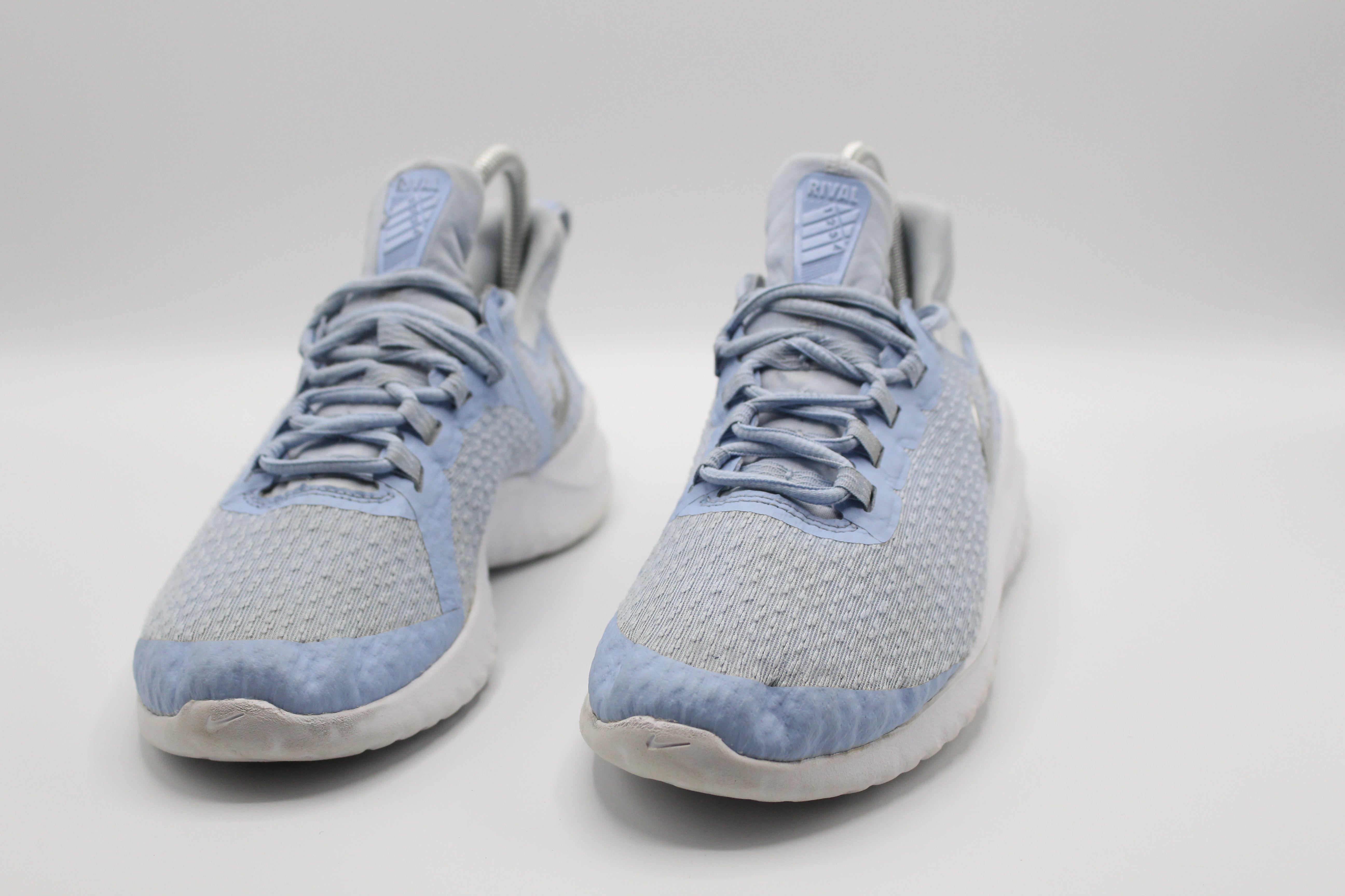 Nike Women's Renew Rival Running Shoe EUR SIZE 39
