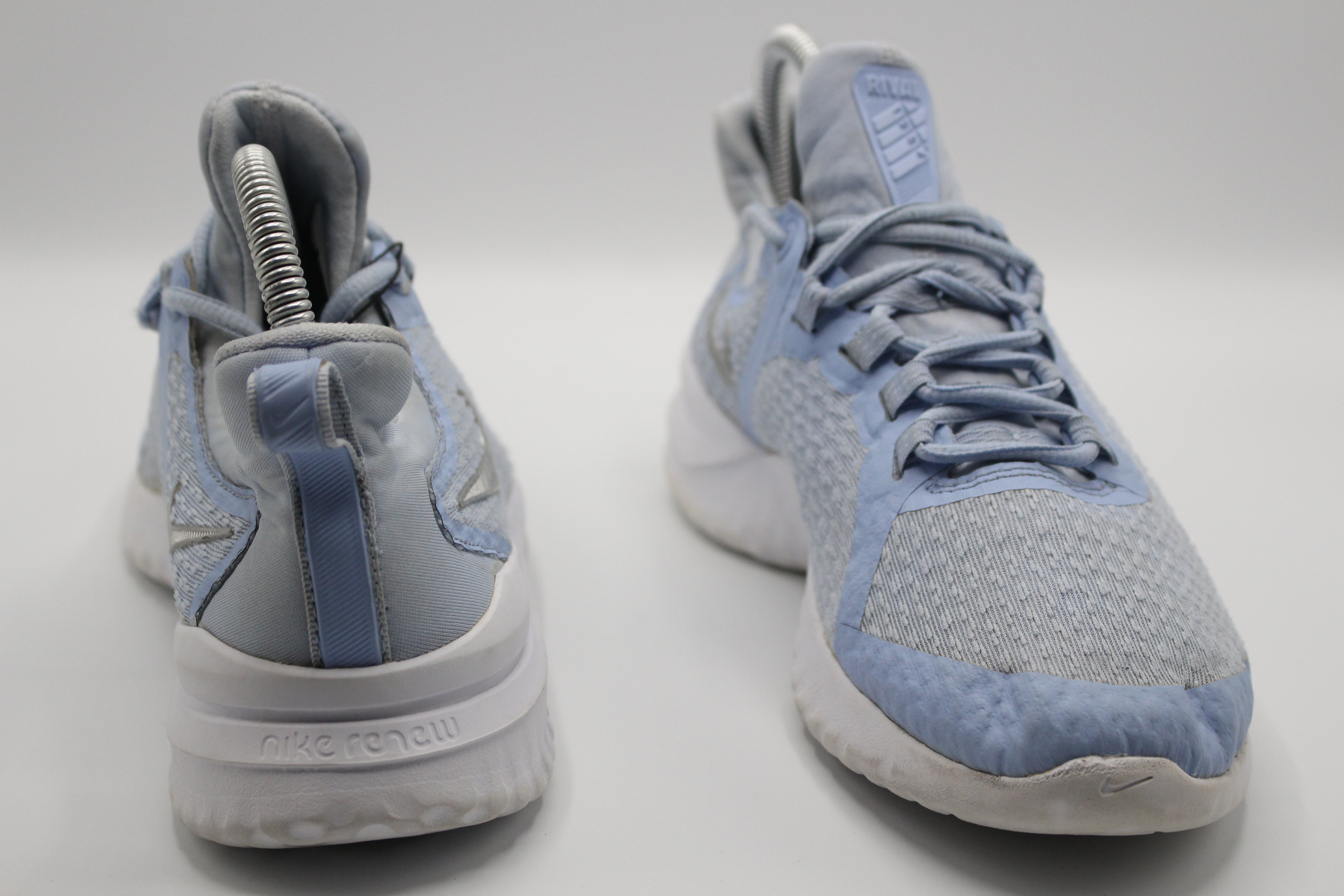 Nike Women's Renew Rival Running Shoe EUR SIZE 39