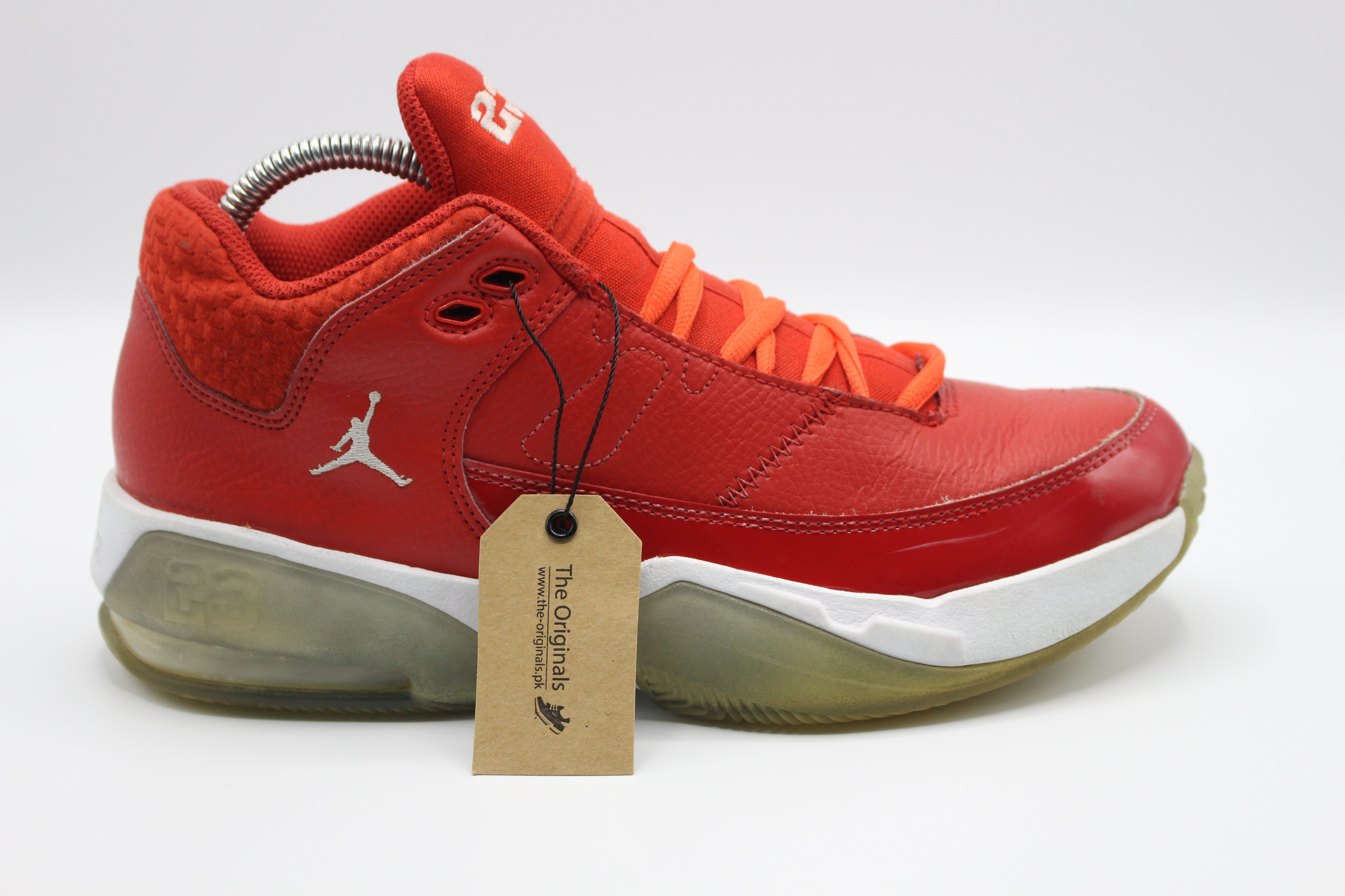 NIKE AIR JORDAN MAX AURA 3 UNIVERSITY RED SHOES              EUR SIZE 39