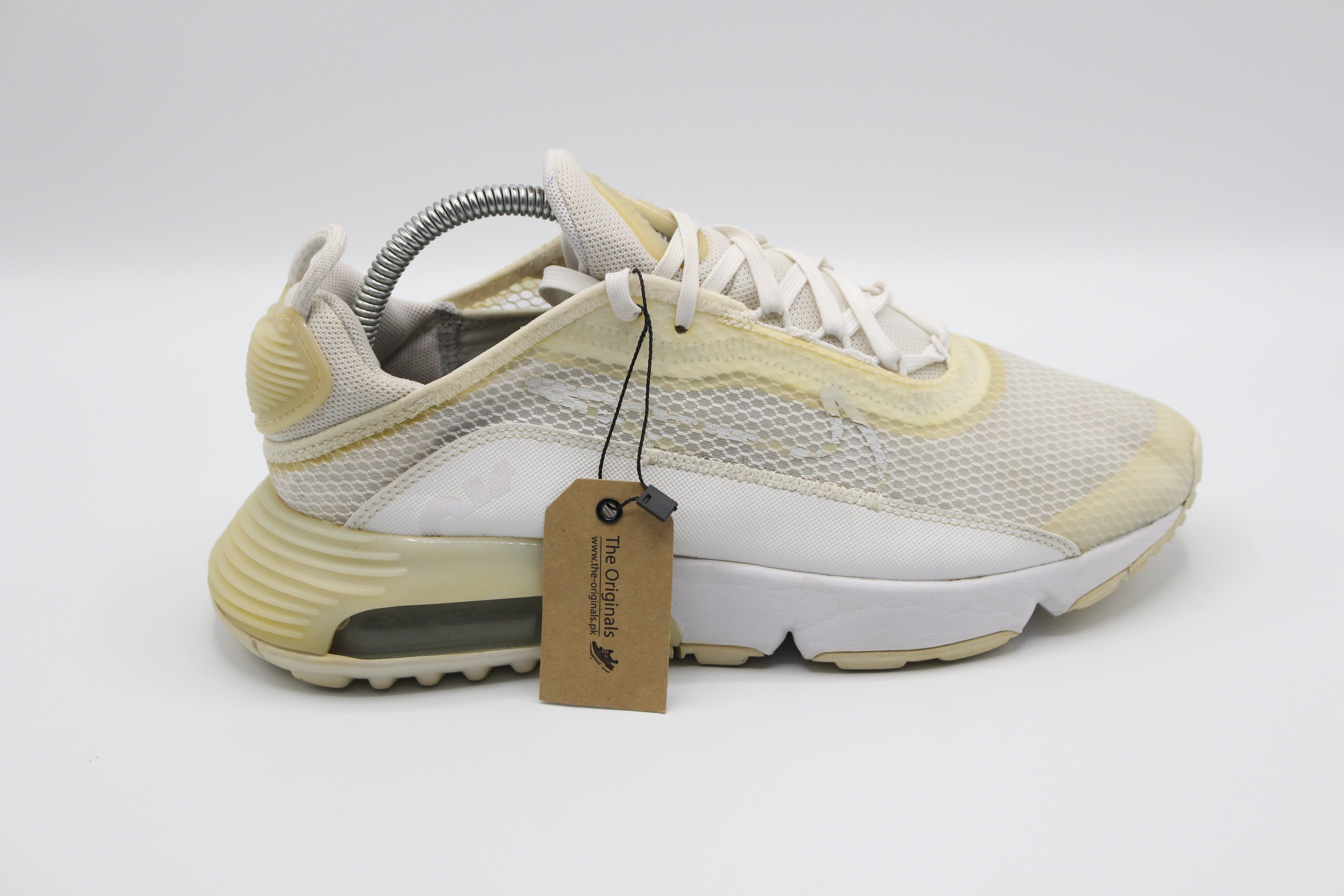 Nike Women's White Trainers Shoes EUR SIZE 40