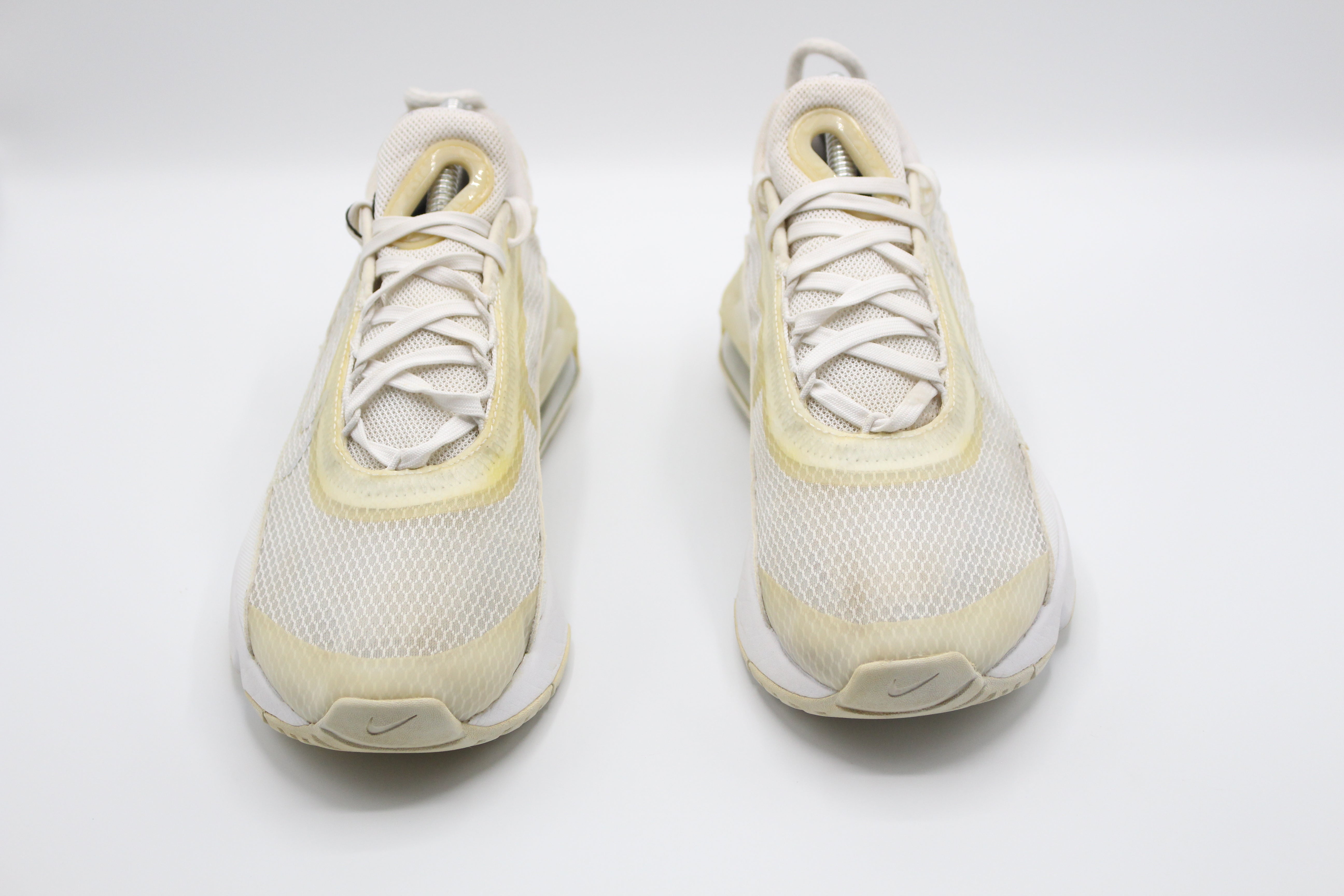 Nike Women's White Trainers Shoes EUR SIZE 40