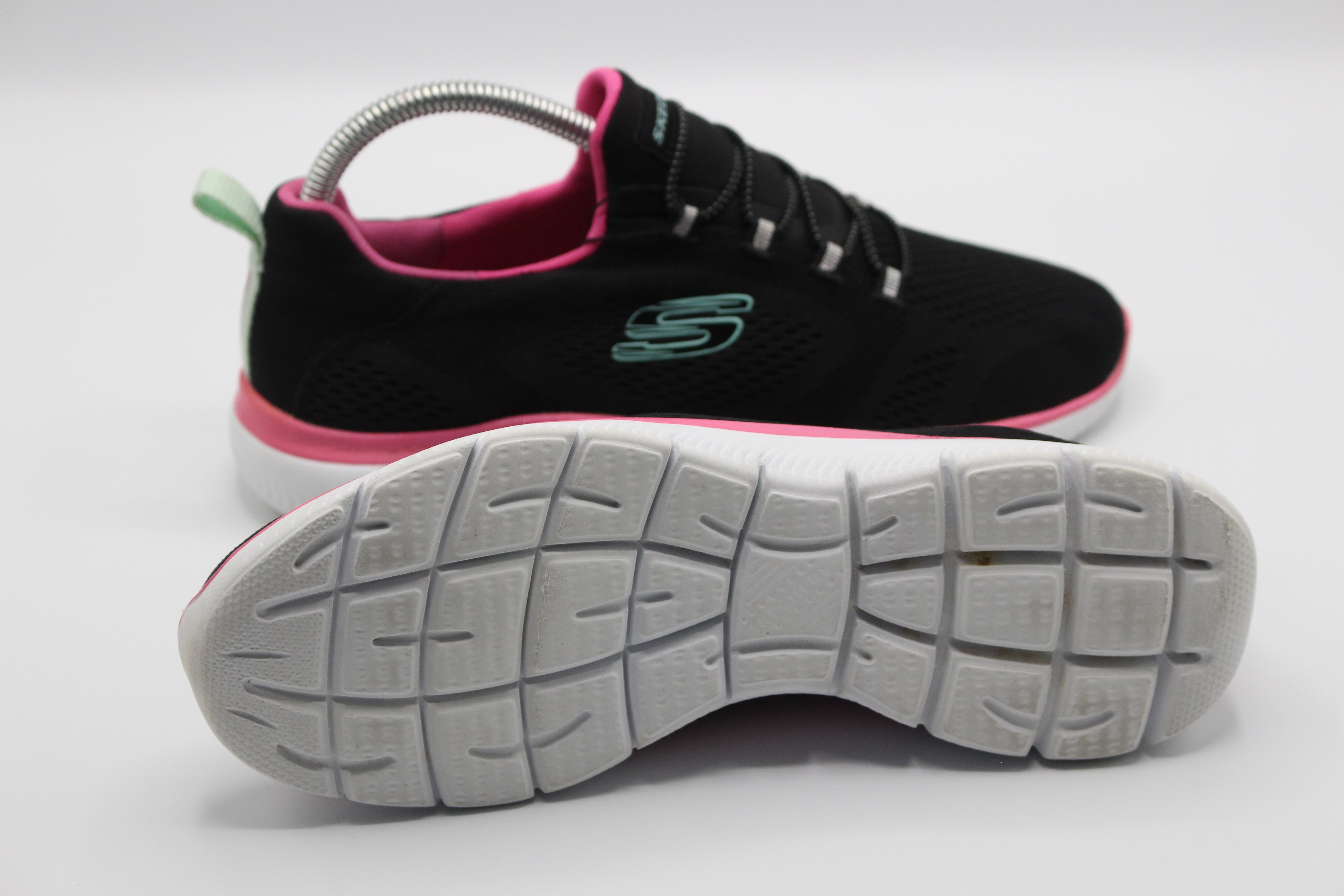 SKECHERS Summit Perfect Views 149523-BKHP Shoes         EUR SIZE 36.5