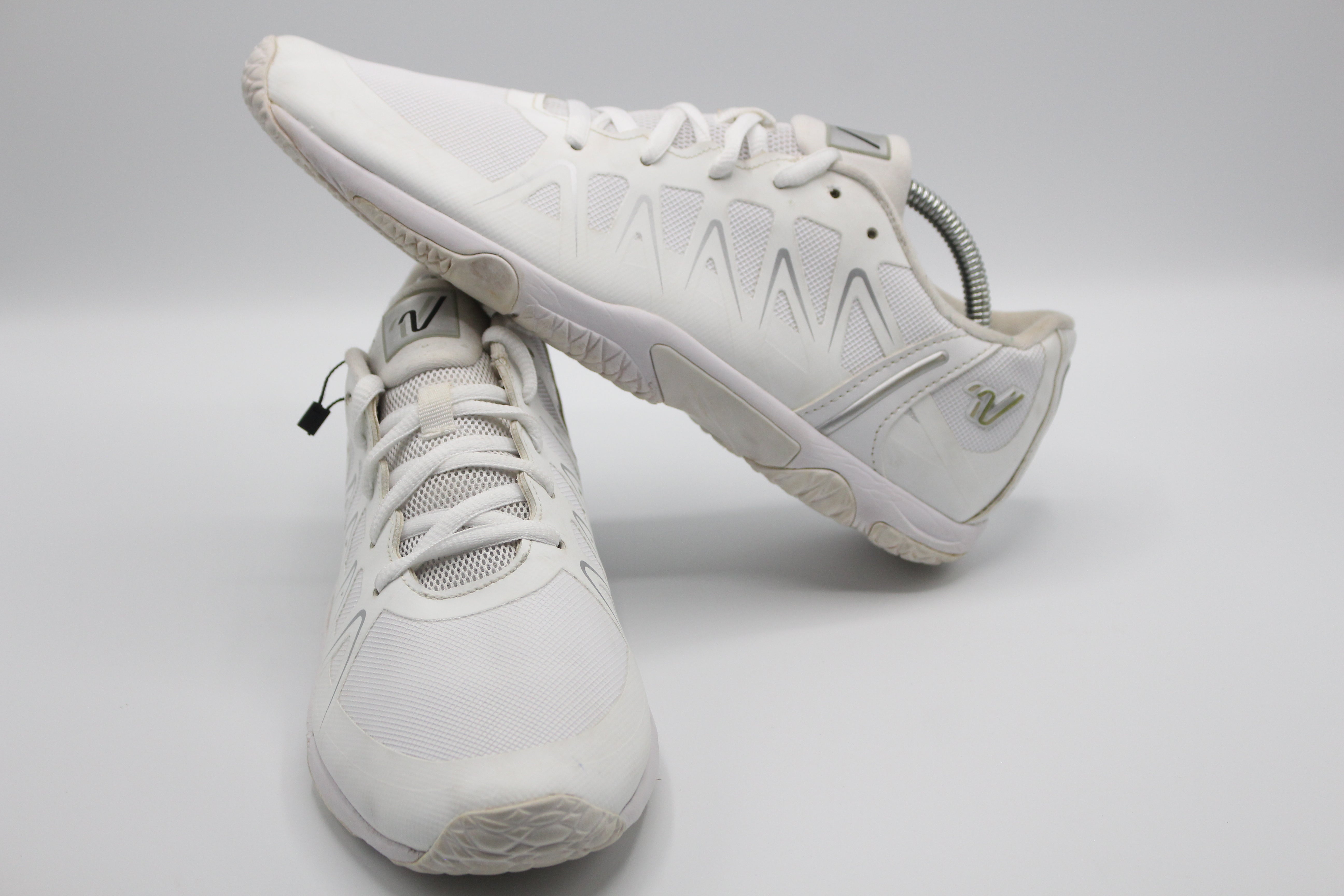 Skechers Uno - Stand On Air White - Size 39 VARSITY ART NO 070