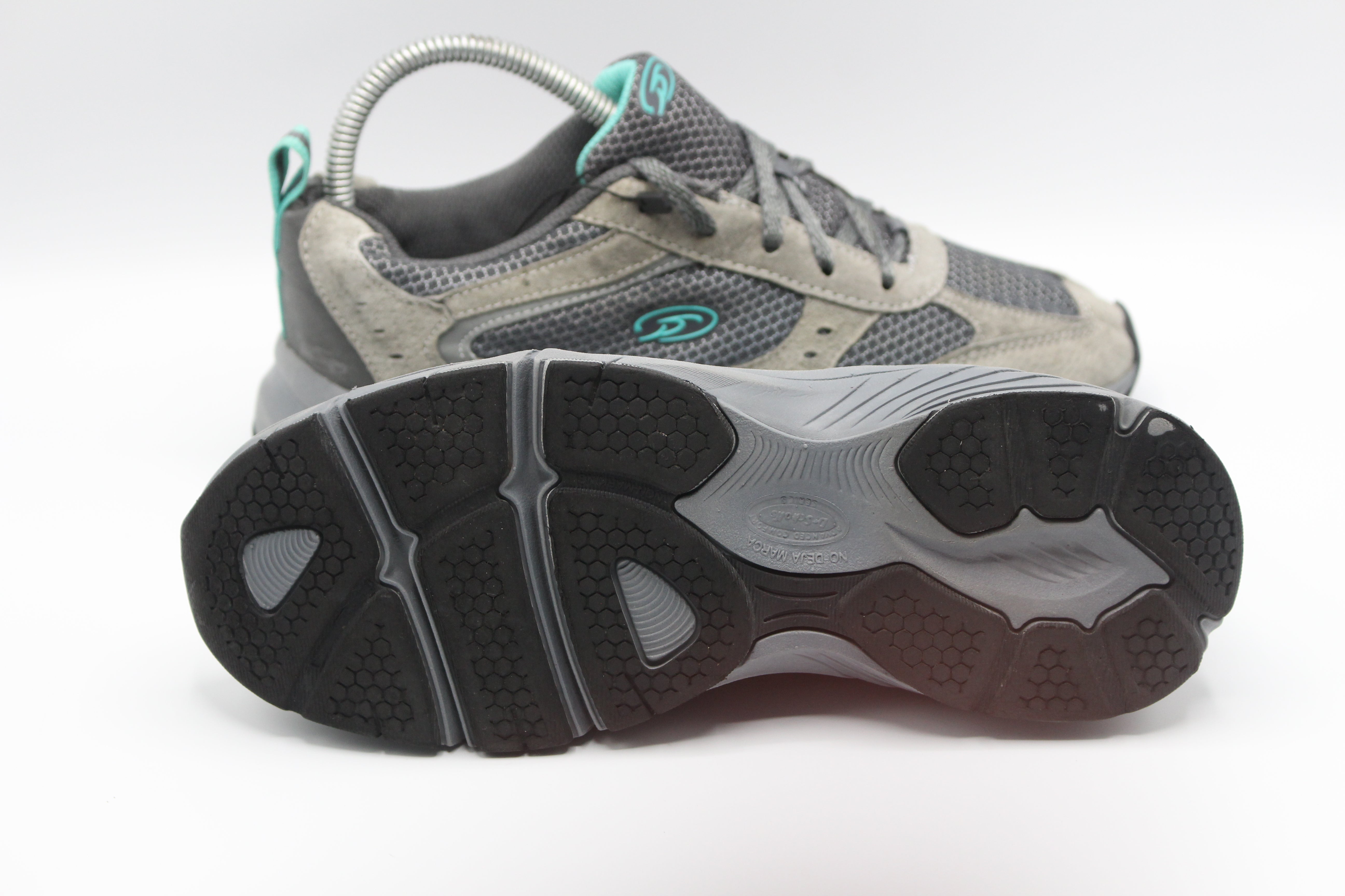 Dr. Scholl's Women's Everest Athletic Shoe 38 EUR SIZE