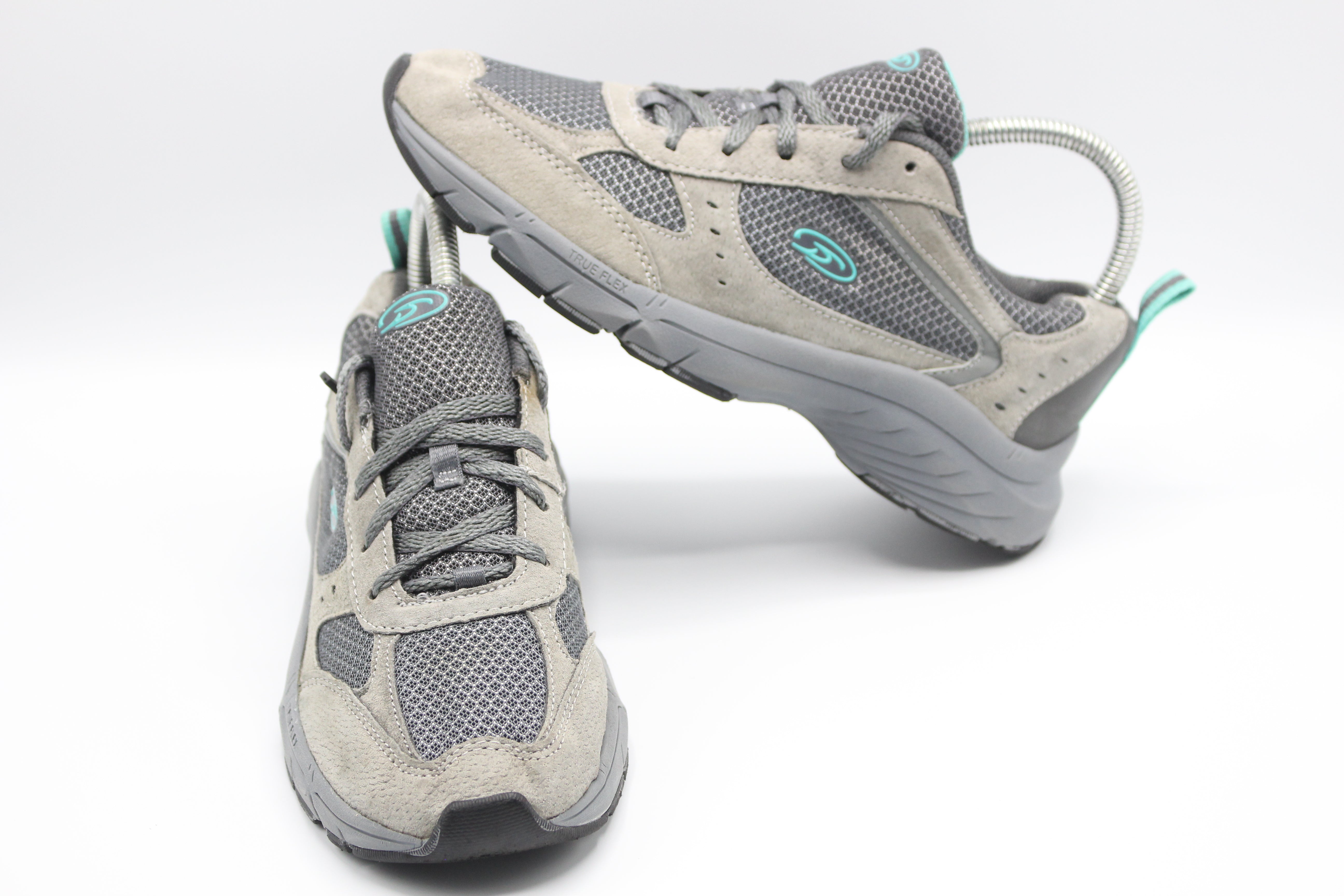 Dr. Scholl's Women's Everest Athletic Shoe 38 EUR SIZE