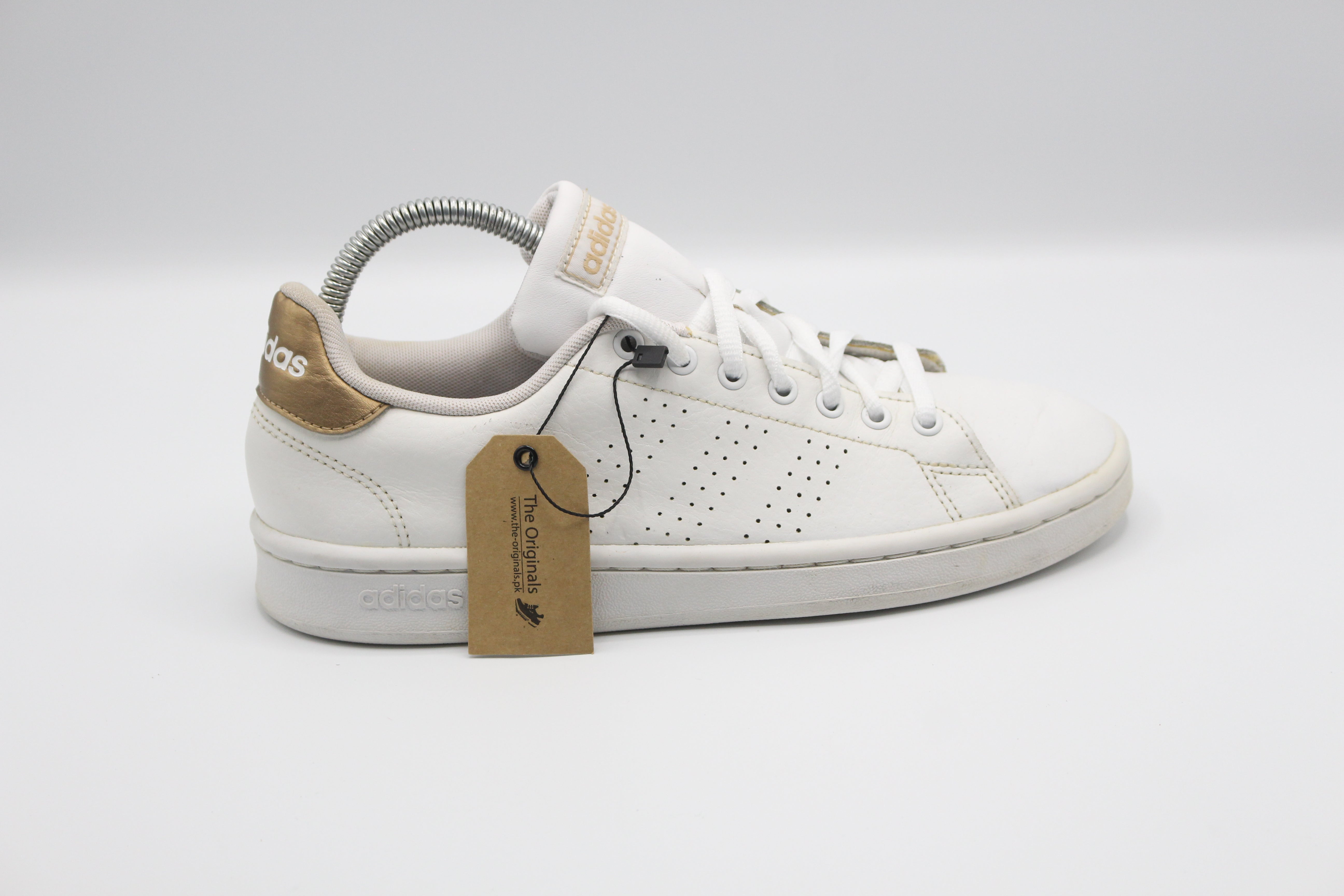 Adidas Men's Stan Smith Shoe 39.5 EUR SIZE
