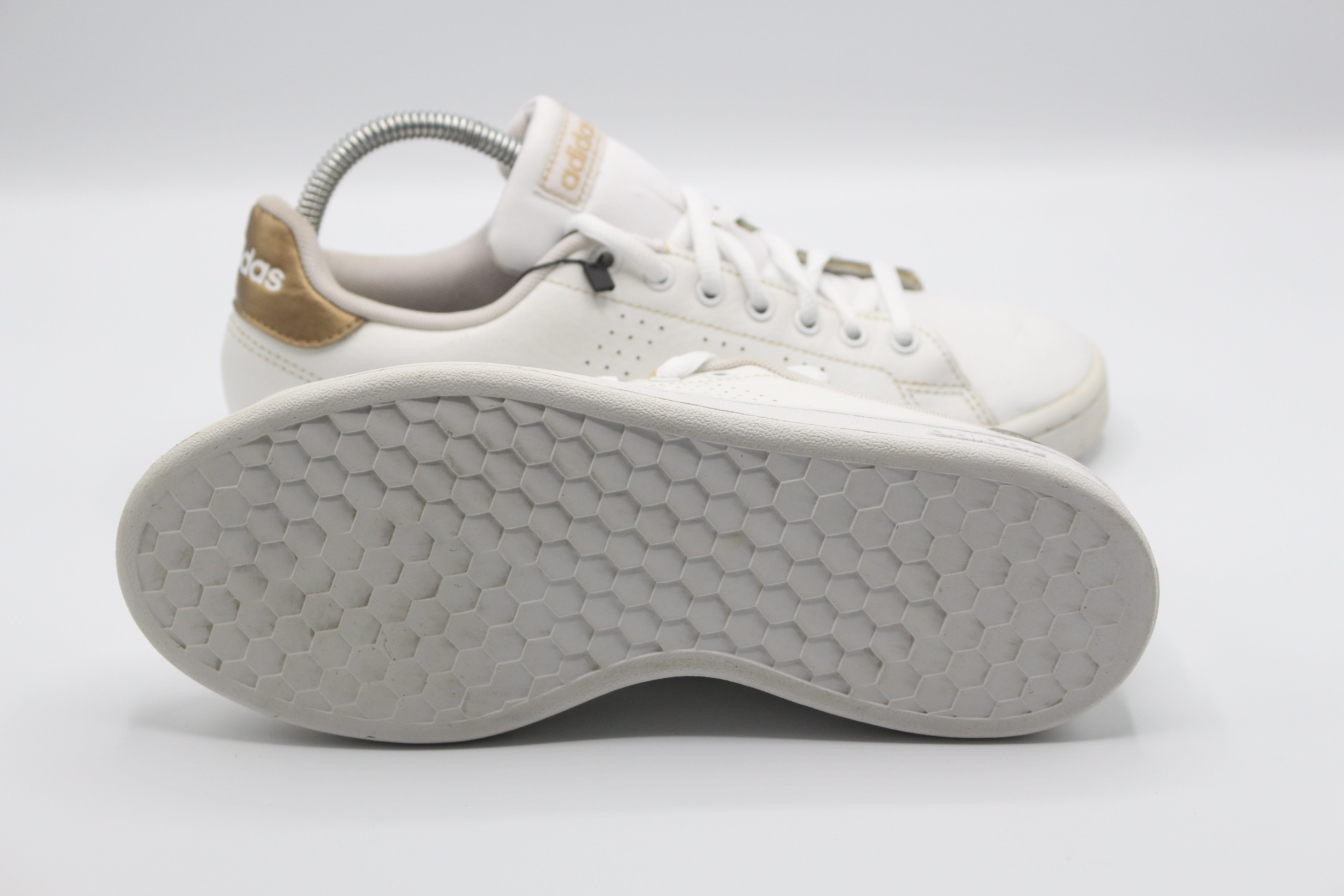 Adidas Men's Stan Smith Shoe 39.5 EUR SIZE