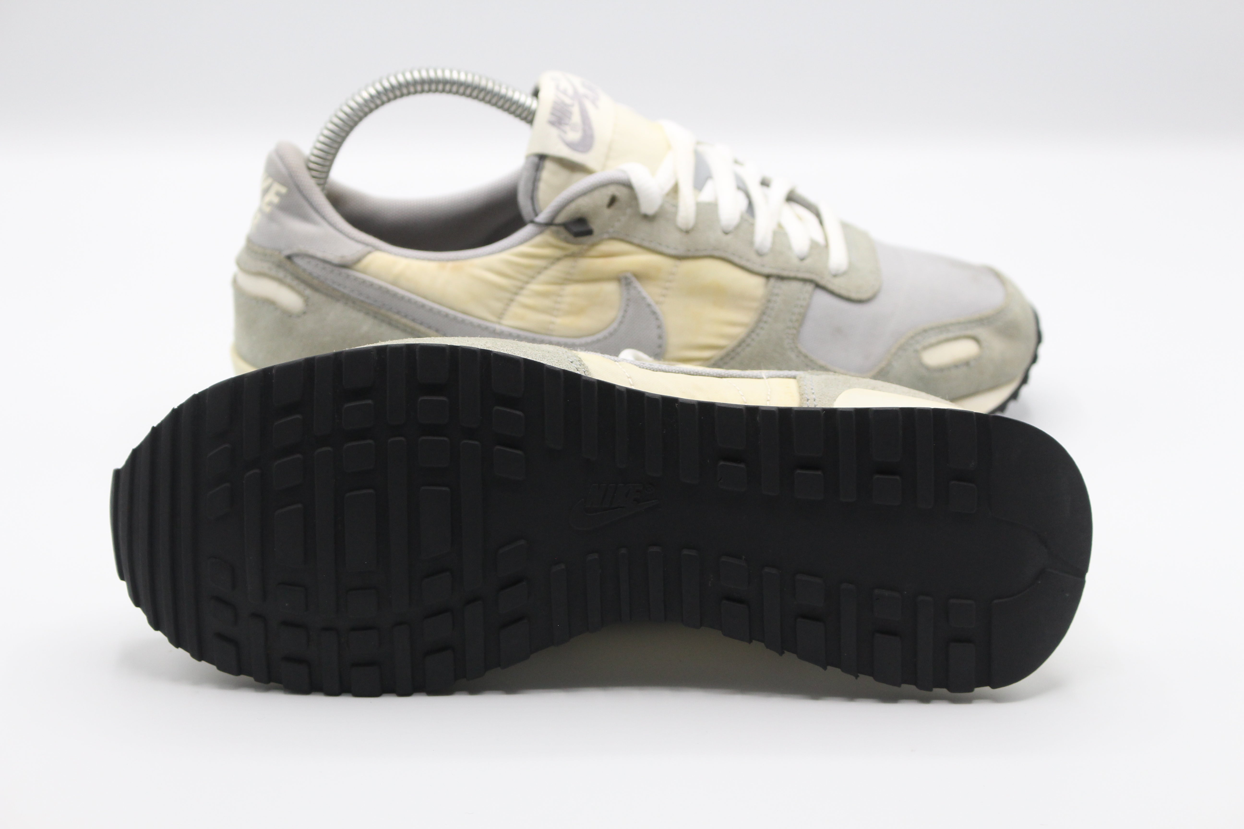 NIKE Air Sneaker Trainers Grey Suede Men's Shoes              EUR SIZE 39