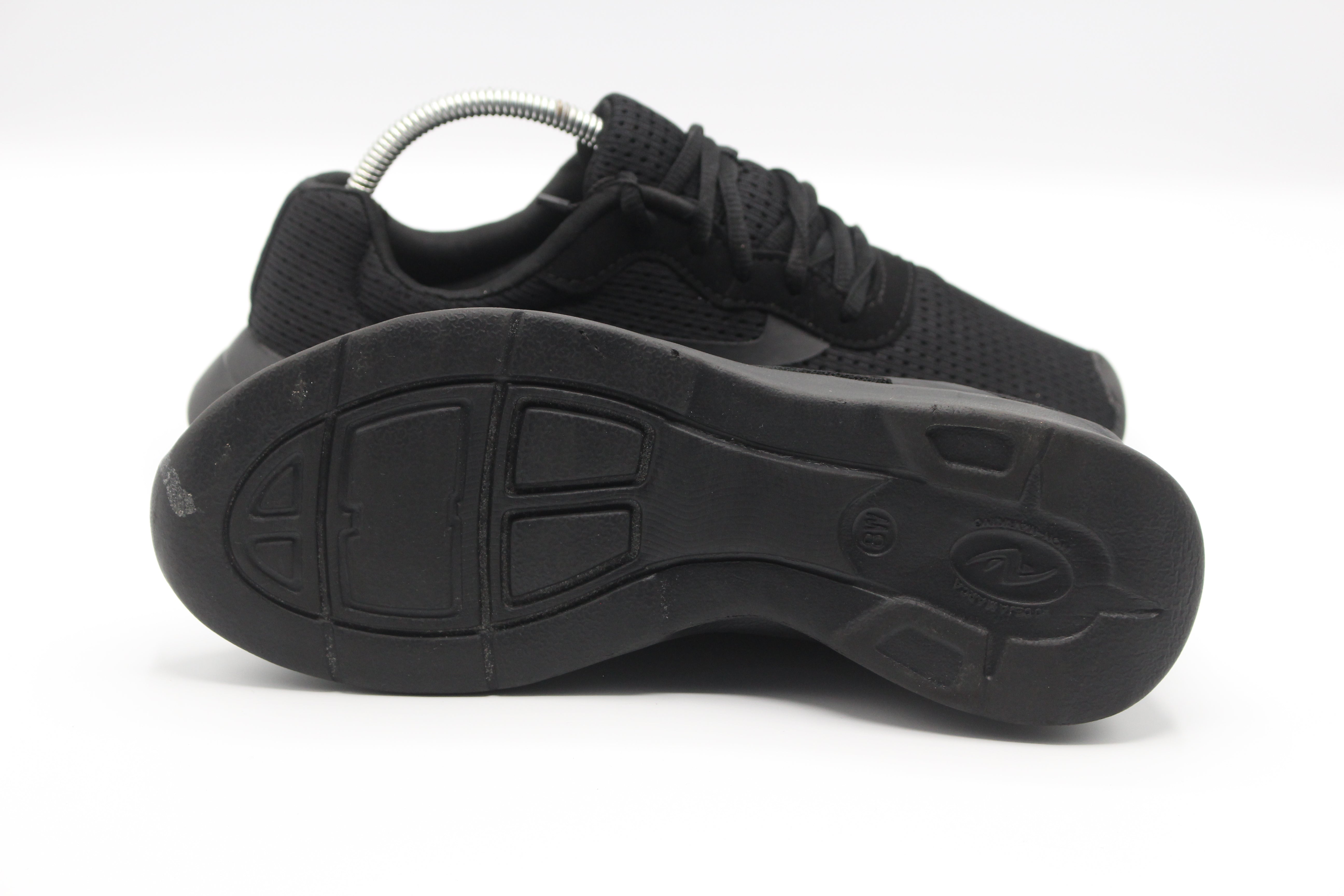 NIKE Athletic Works Memory Foam Athletic Shoes            EUR SIZE 40