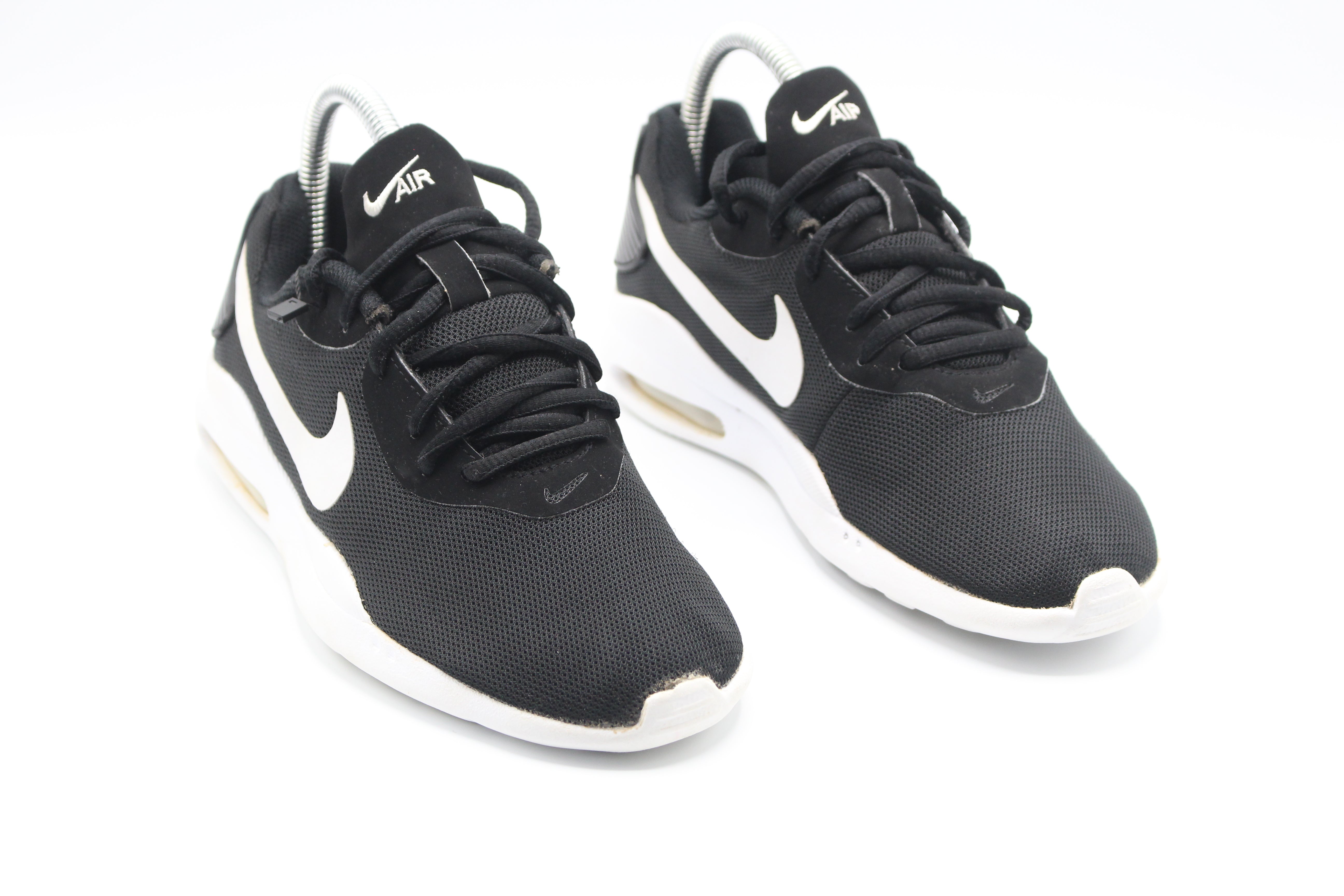 Nike Air Max Oketo Shoes            EUR SIZE  36.5