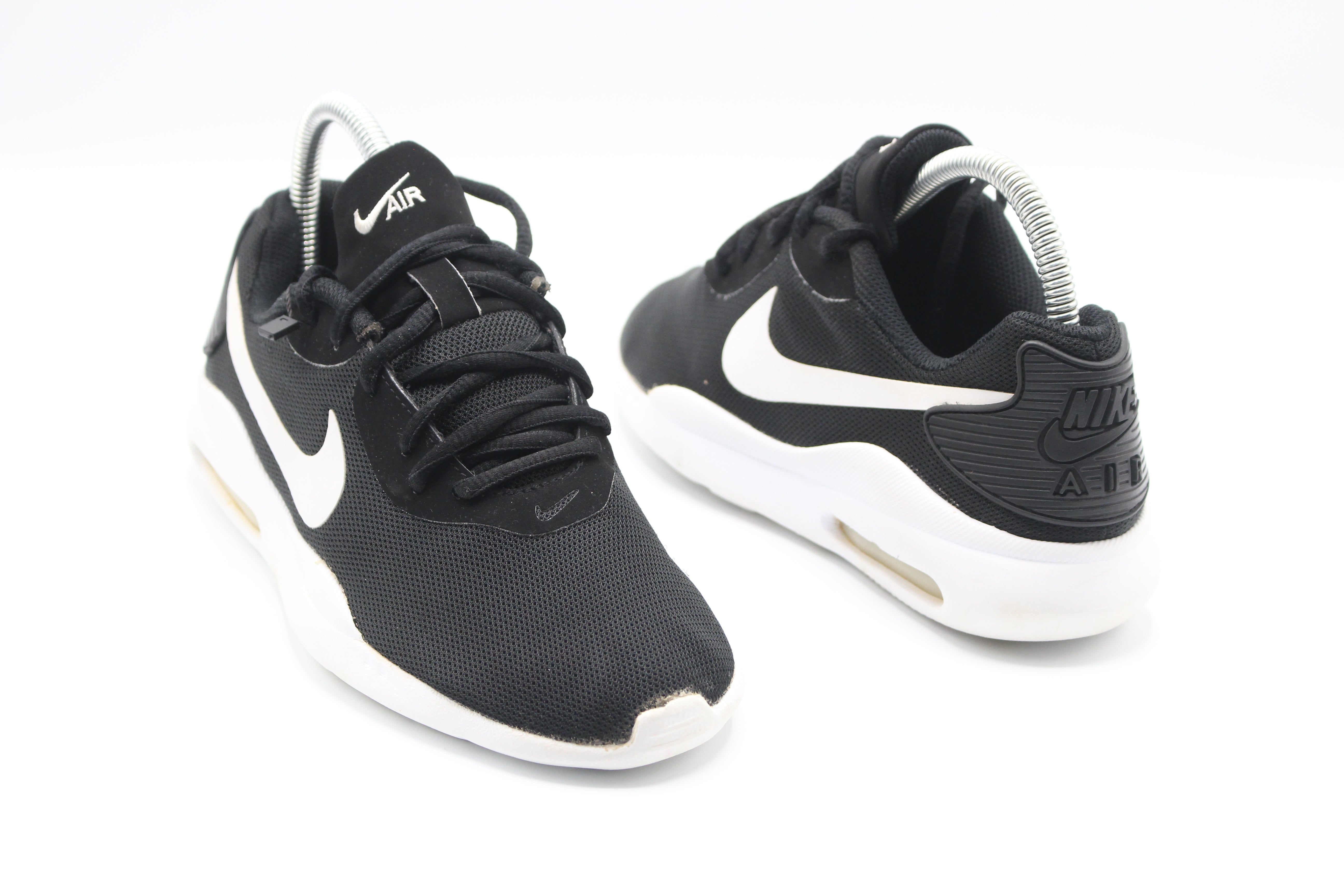 Nike Air Max Oketo Shoes            EUR SIZE  36.5
