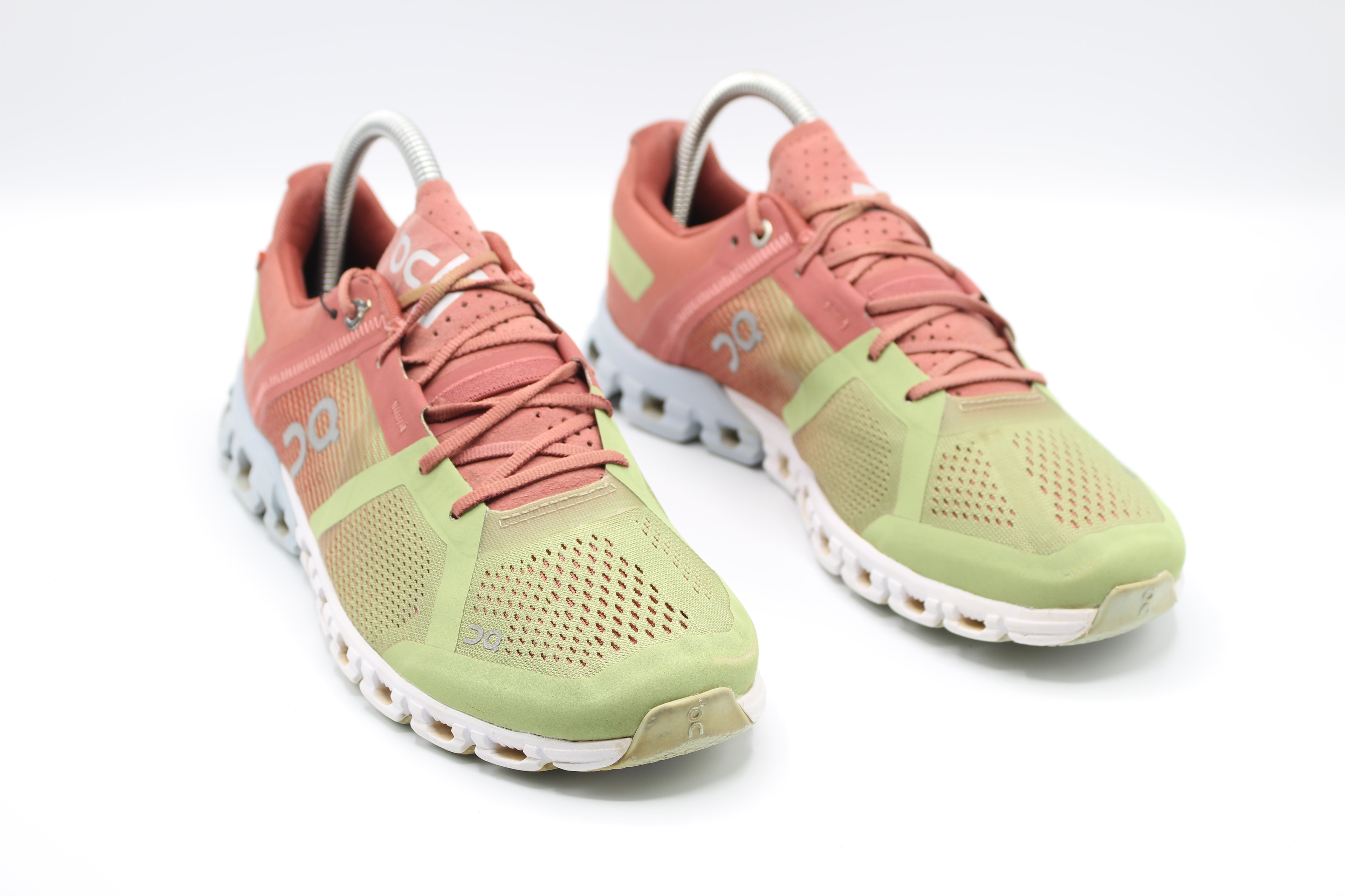 On Running Cloudflow Women's Running Shoe Guava    EUR SIZE  39