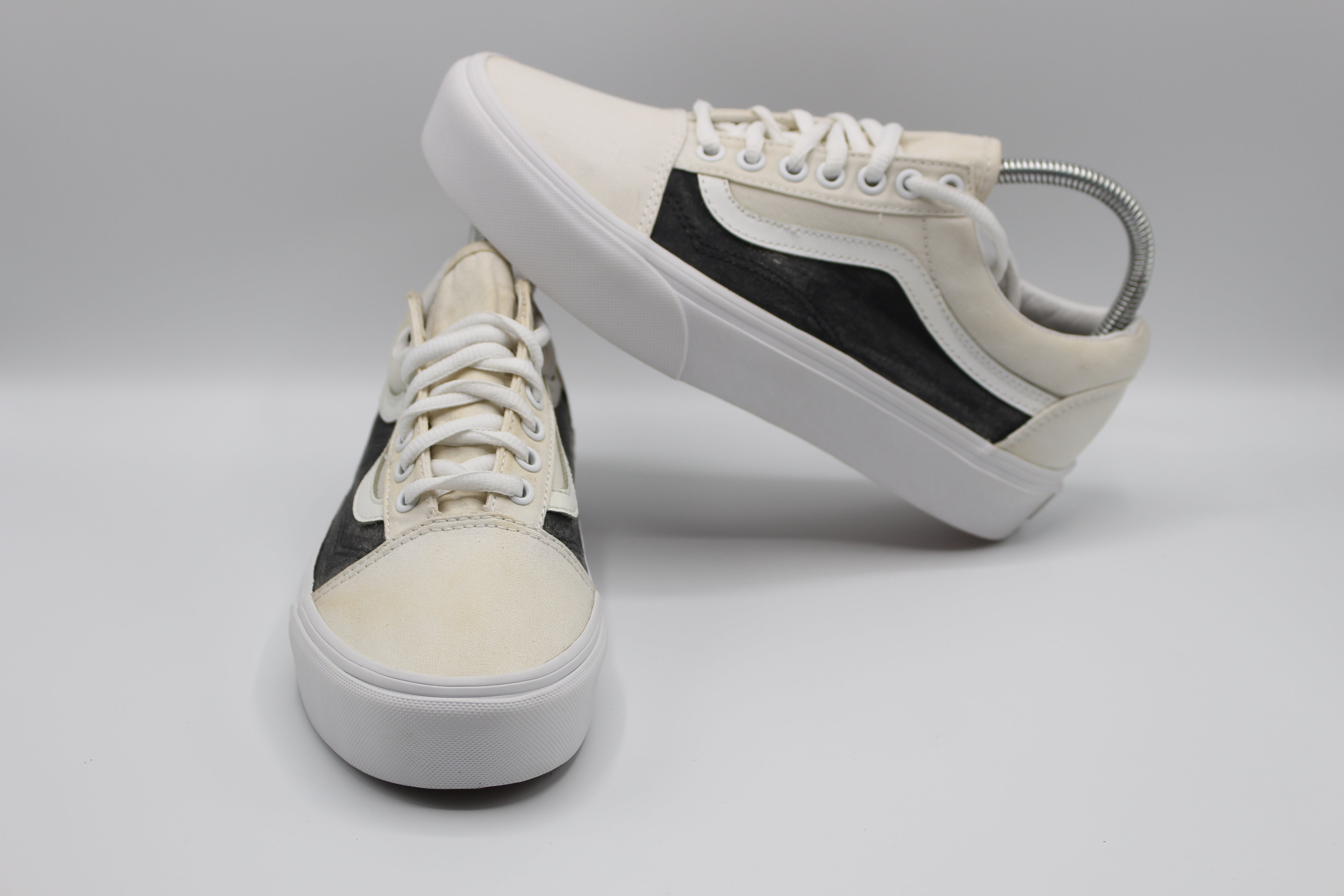 vans old  black and tan     EUR SIZE 39