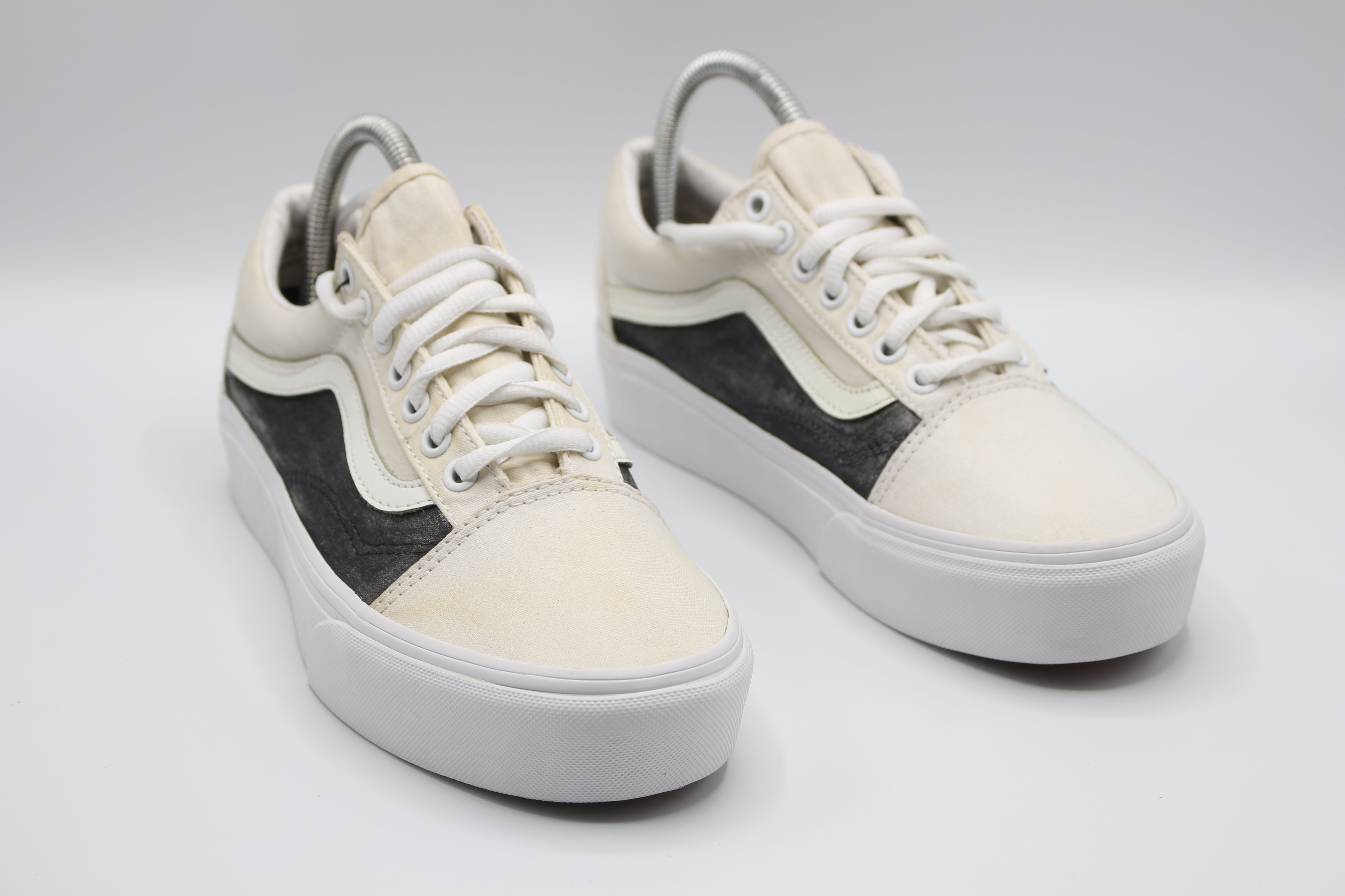 vans old  black and tan     EUR SIZE 39