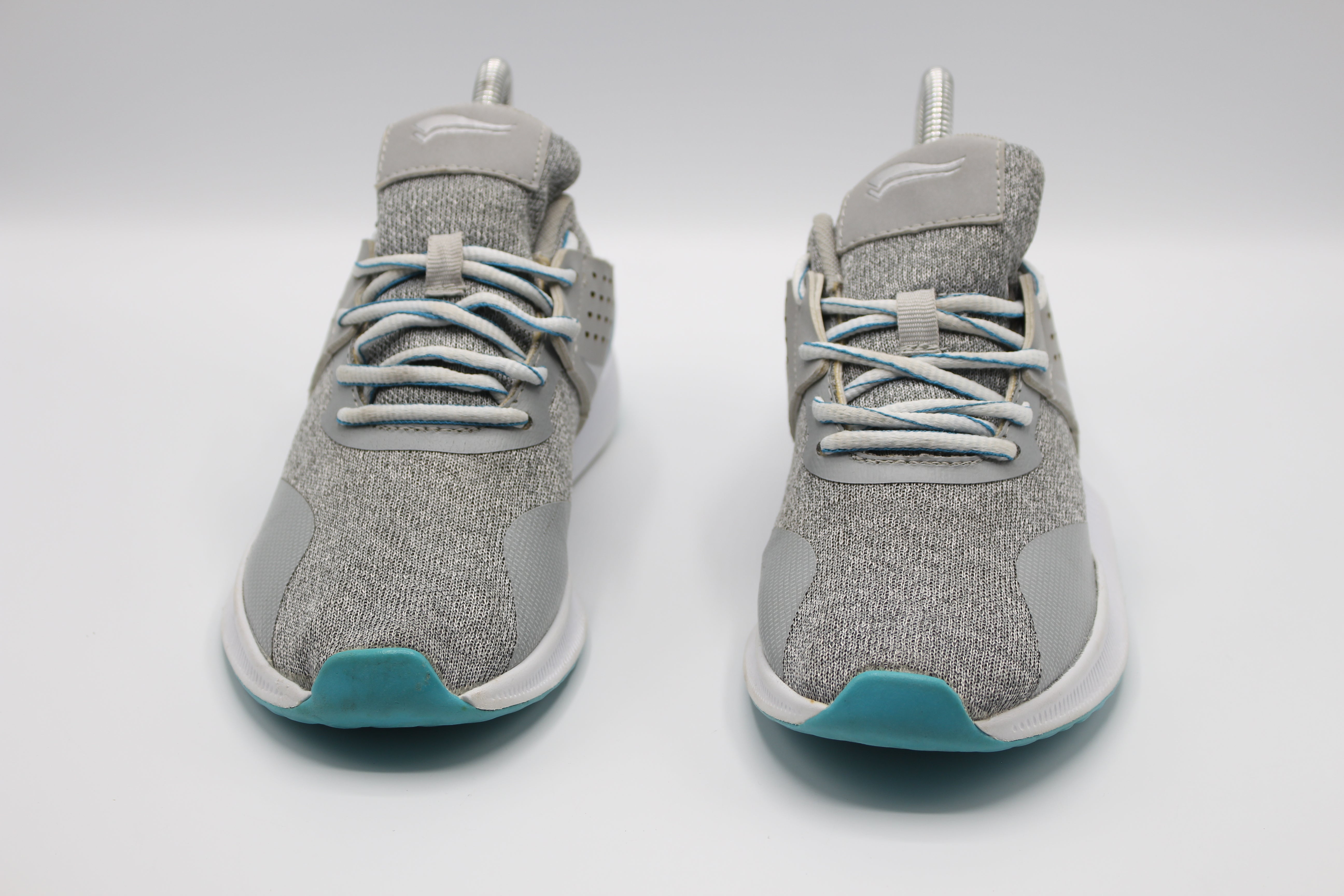 Ultimate Athletic Shoes    EUR SIZE 37