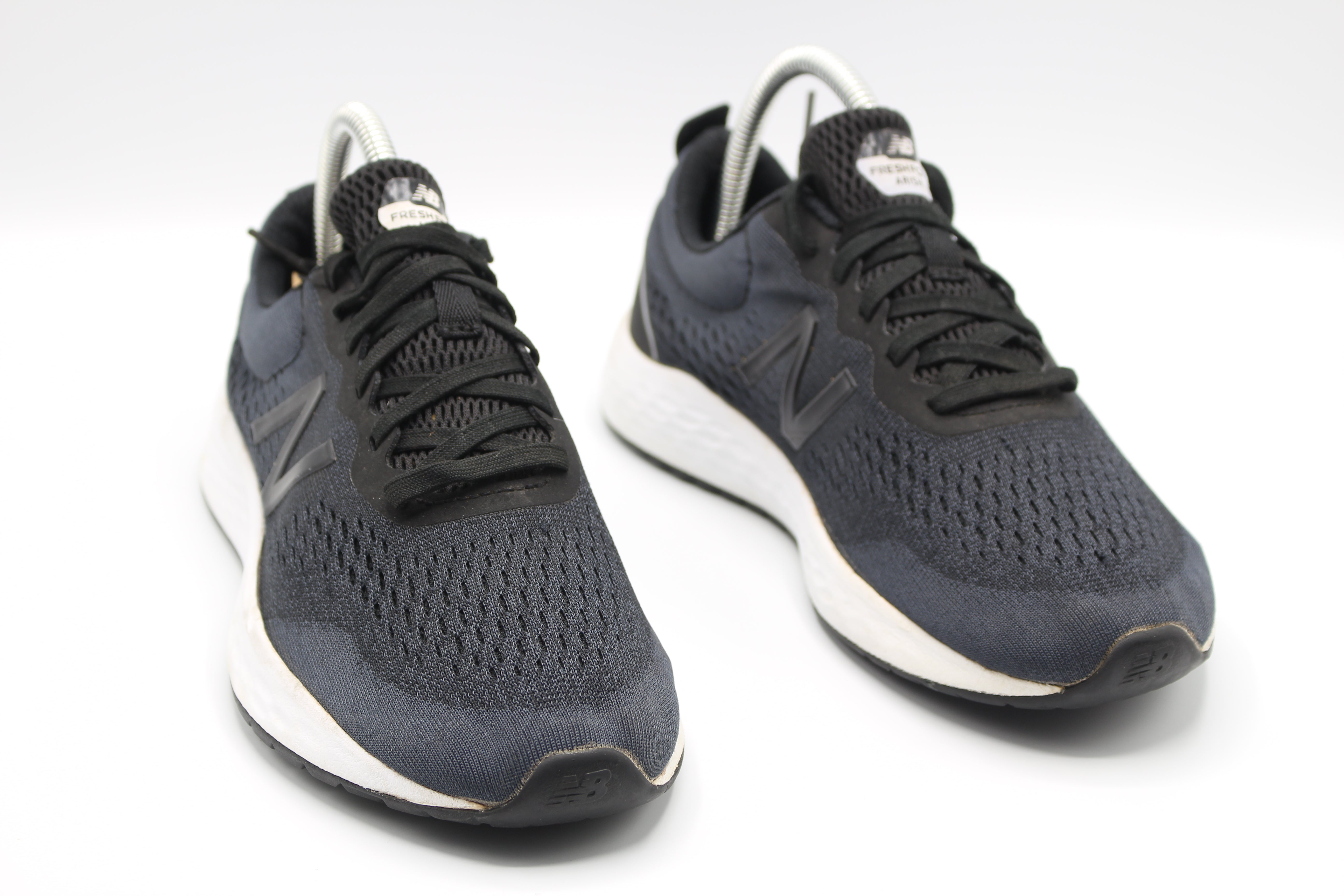 New Balance Men's Fresh Foam Arishi V3 Running Shoe         EUR SIZE 38