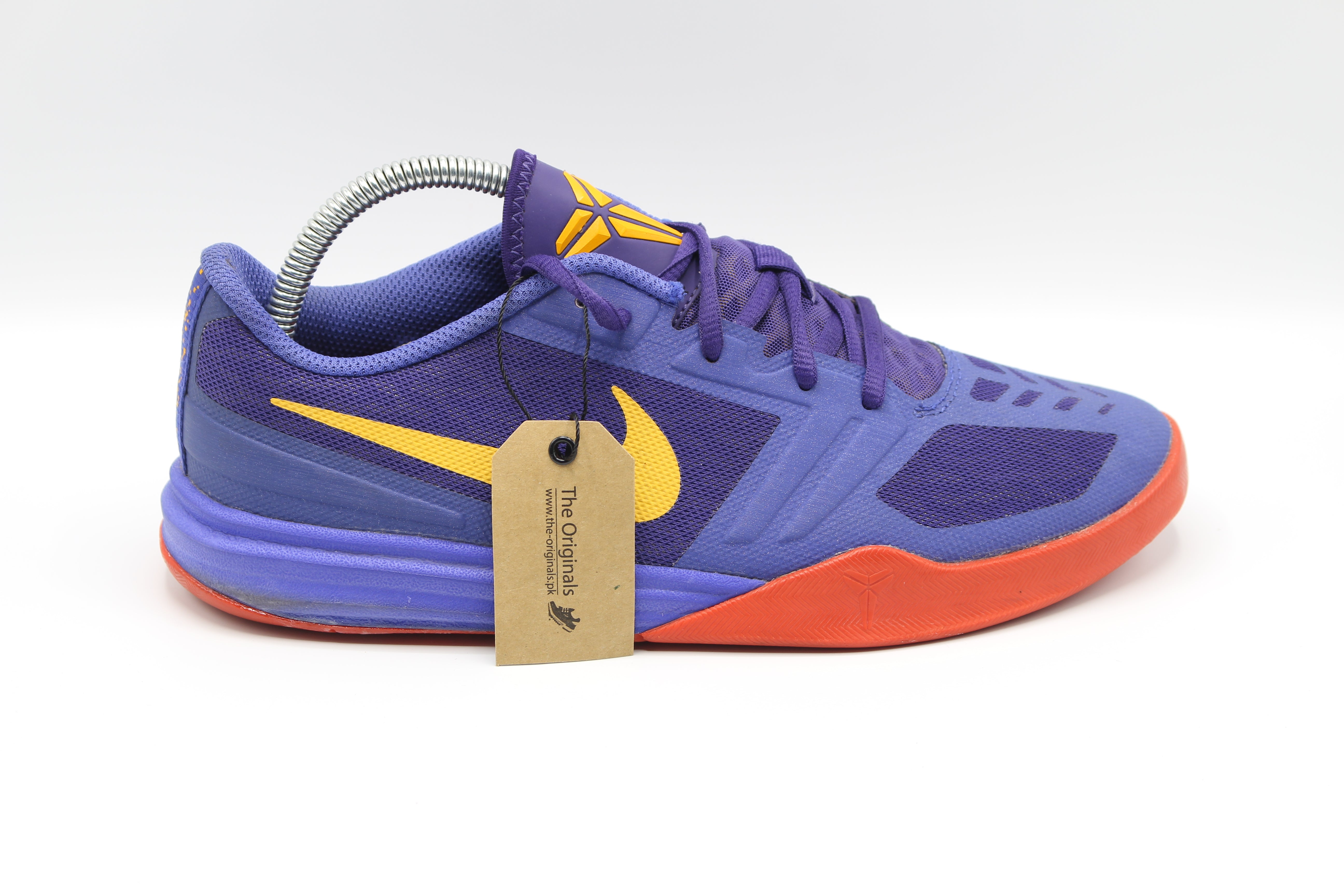 NIKE Kobe Bryant Mentality Purple GS         EUR SIZE 40