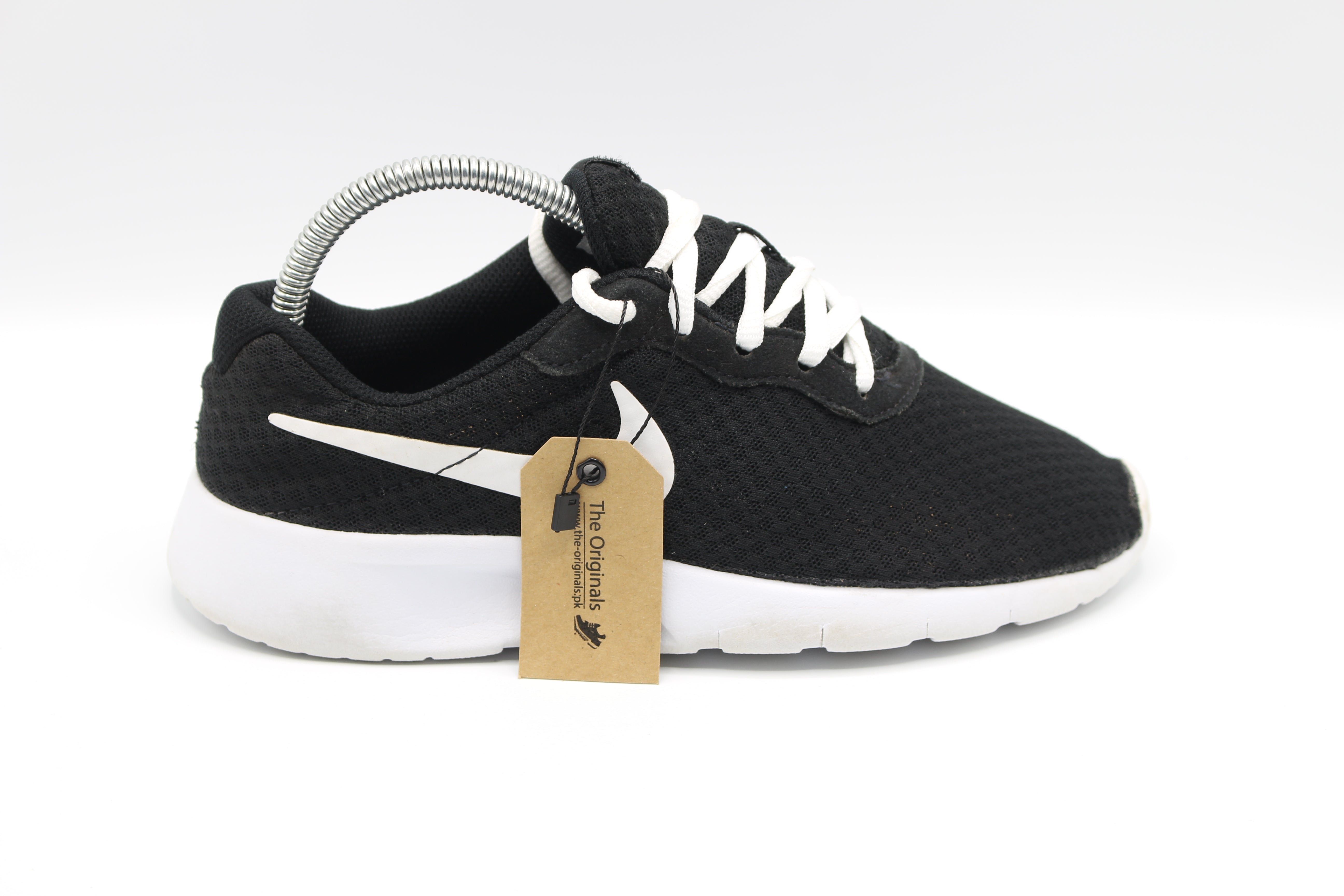 NIKE TANJUN            EUR SIZE 38