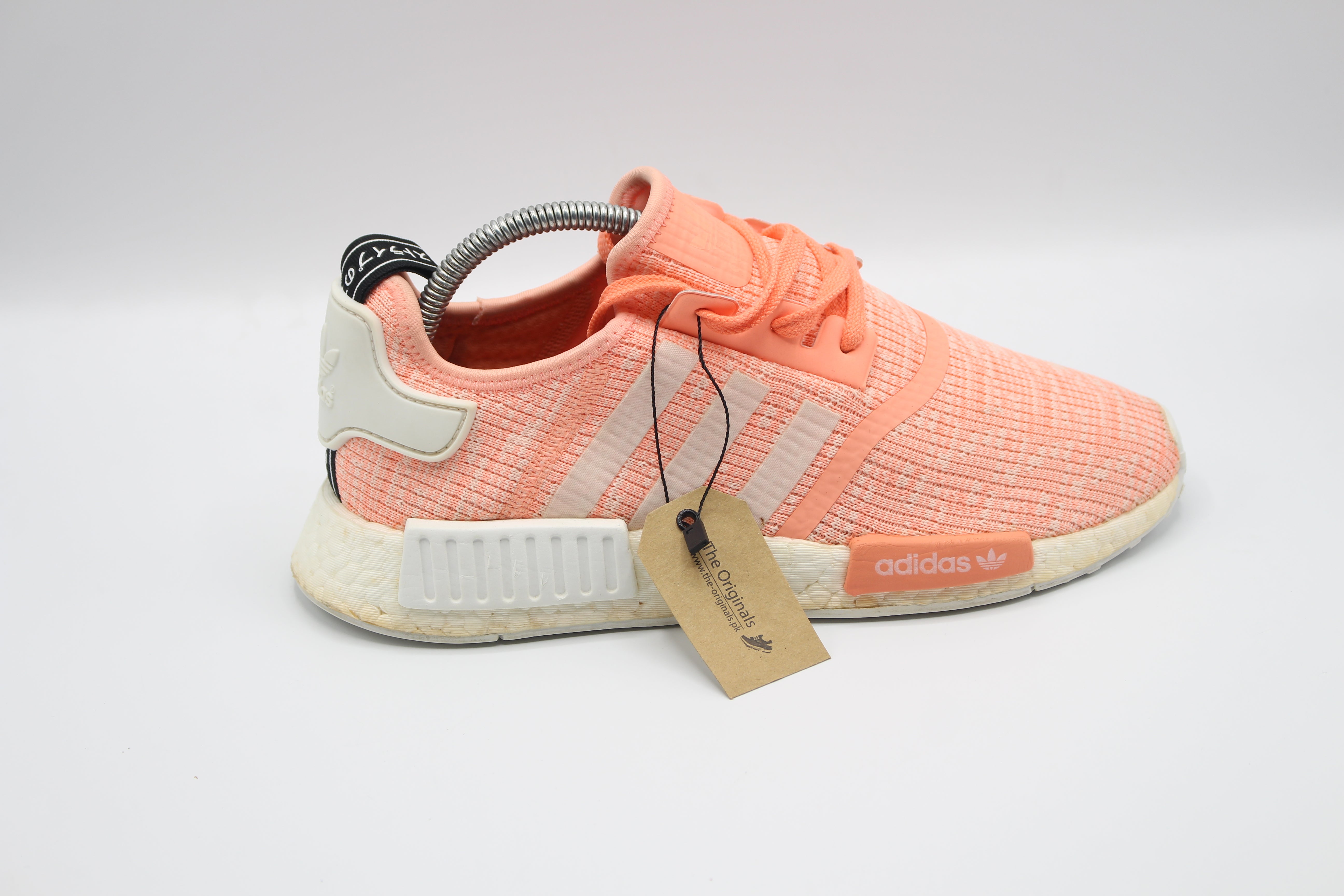 Adidas WOMEN NMD R1 Sun Glow Orange Apricot     EUR SIZE 40