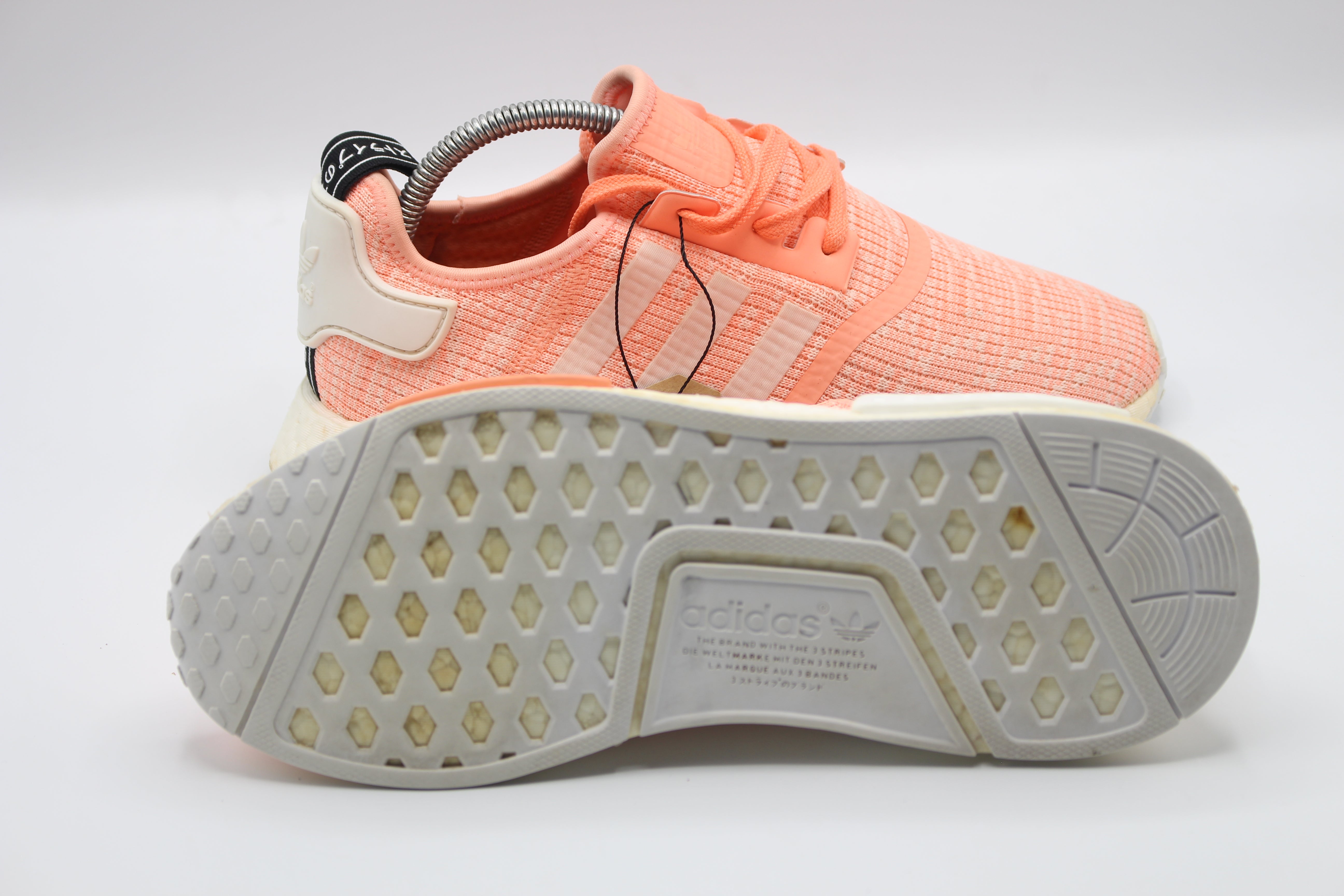 Adidas WOMEN NMD R1 Sun Glow Orange Apricot     EUR SIZE 40