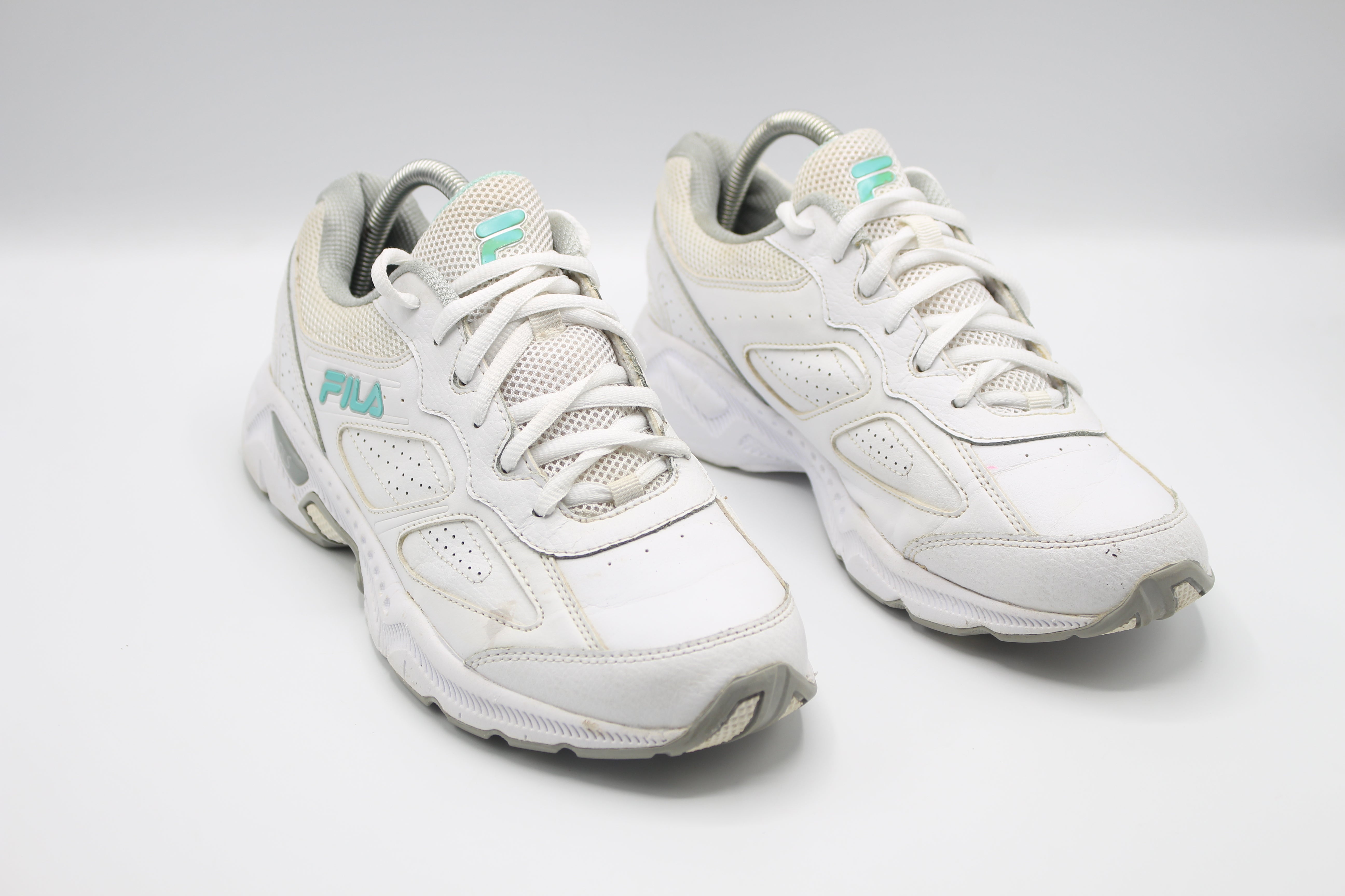 Fila GLIMPSE DLS Memory Foam Womens Size 10 Athletic Sneakers White      EUR SIZE 41