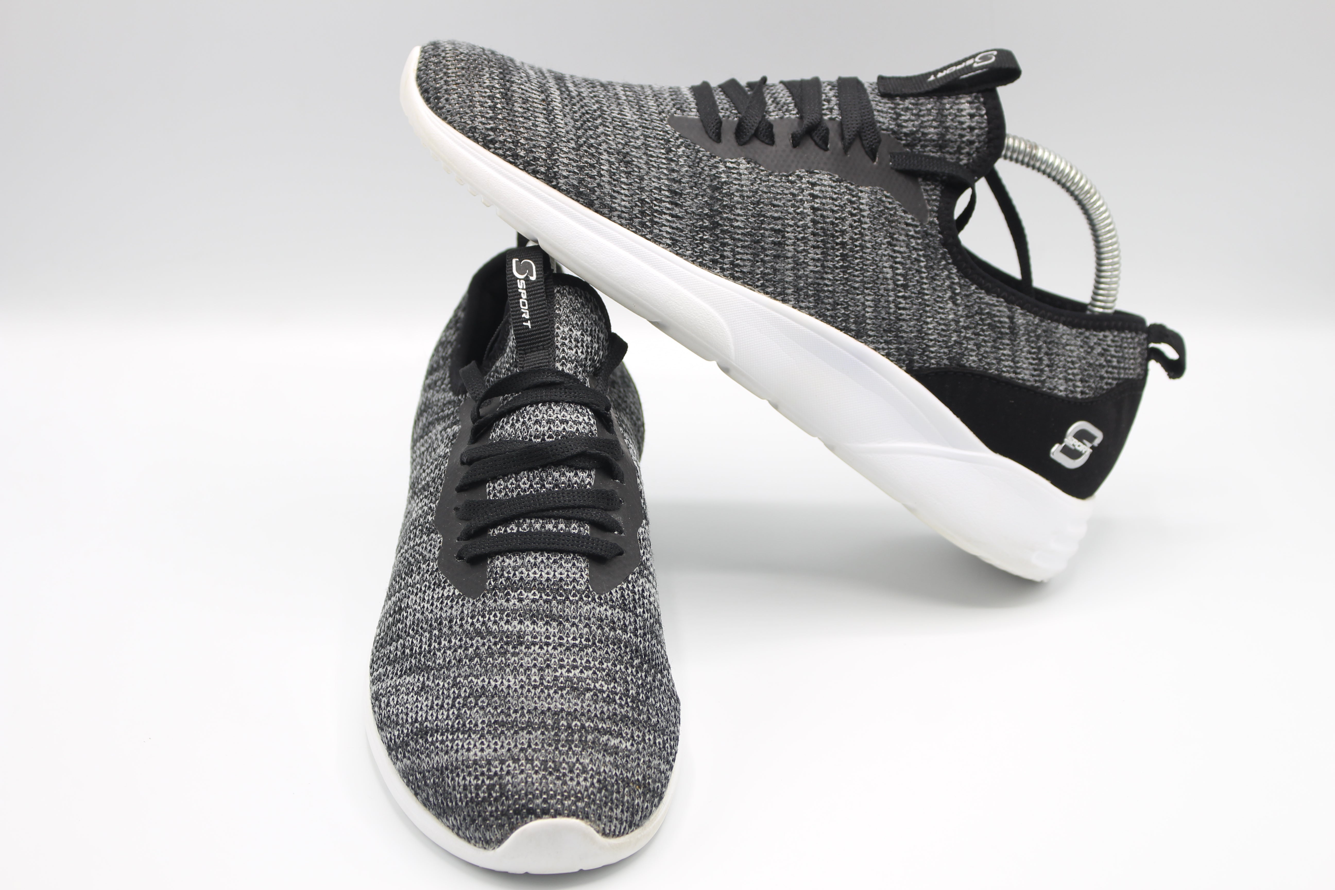 Skechers Womans Sport Shoes Sneakers Gray/Black      EUR SIZE 41