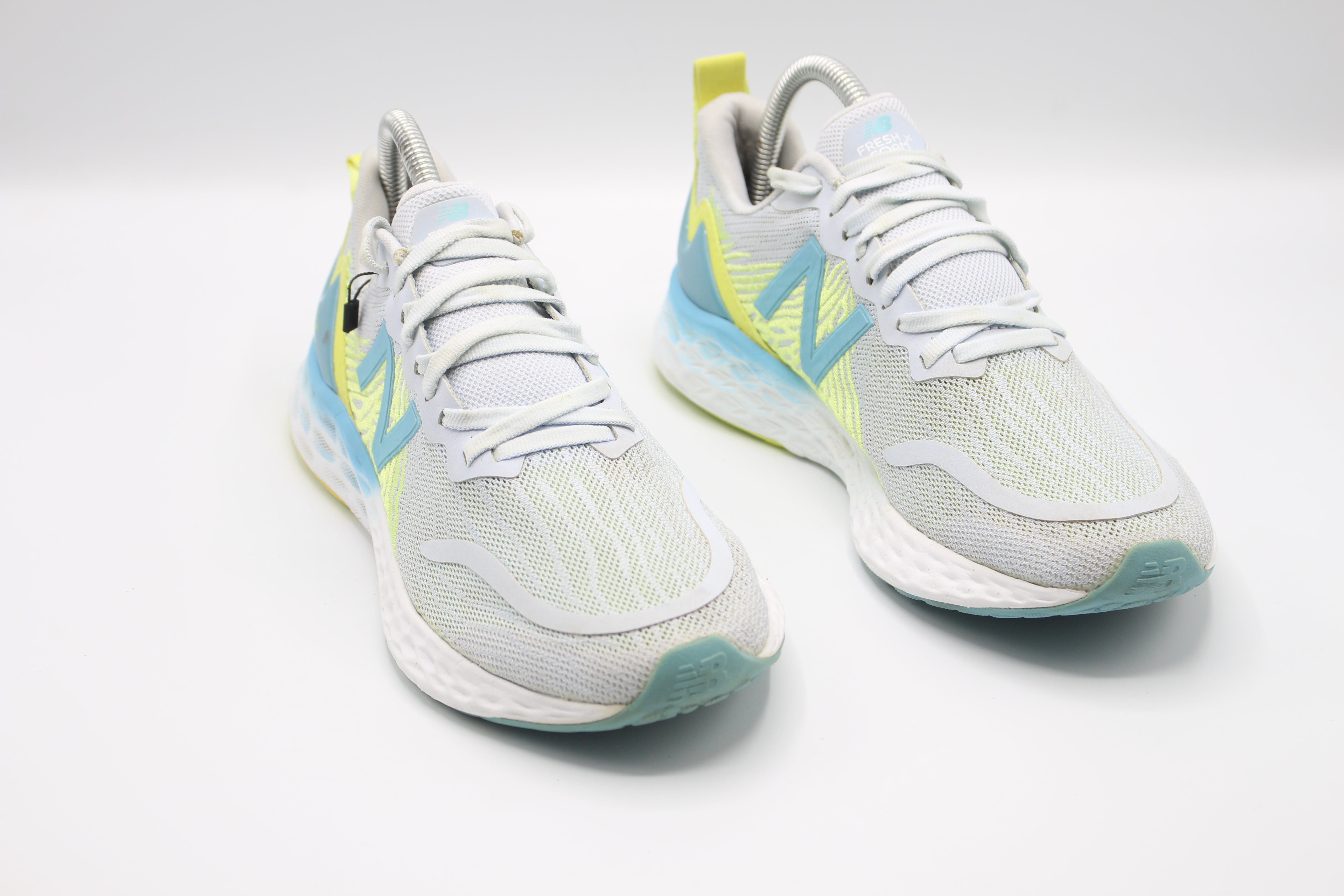 New Balance Women's Fresh Foam Tempo V1 Running Shoe         EUR SIZE 40