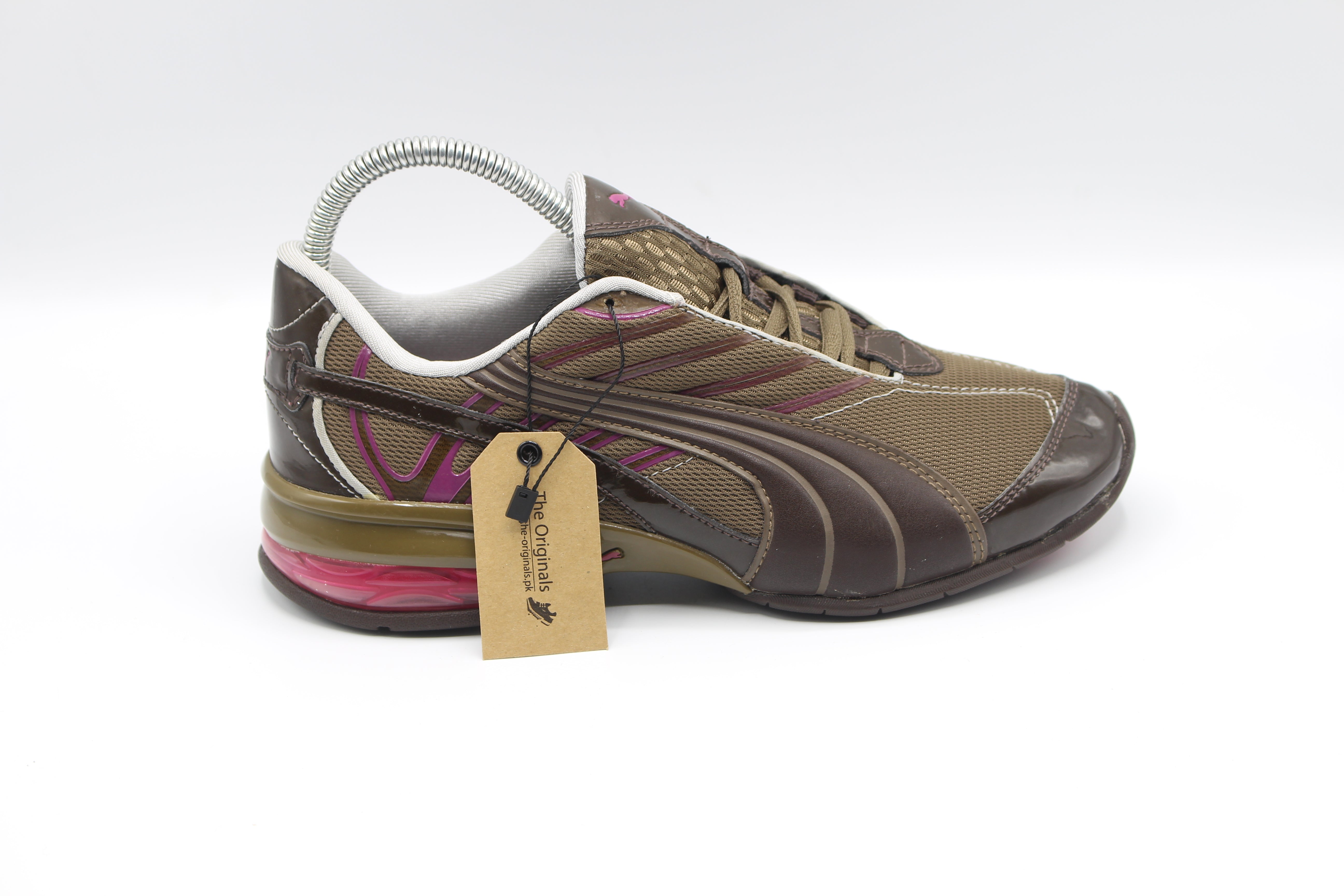 PUMA SNEAKERS NEW NWT                    EUR SIZE 38