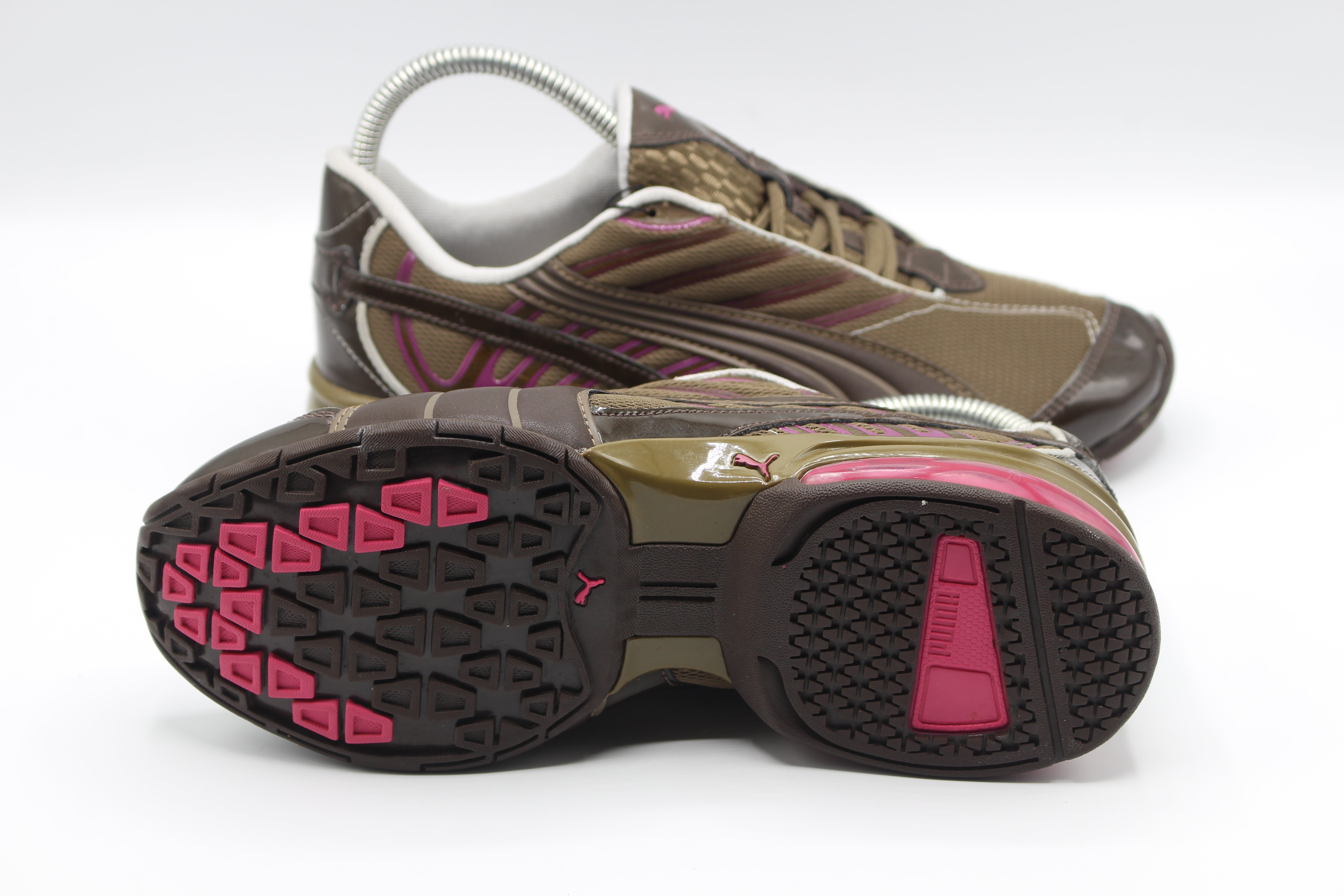 PUMA SNEAKERS NEW NWT                    EUR SIZE 38