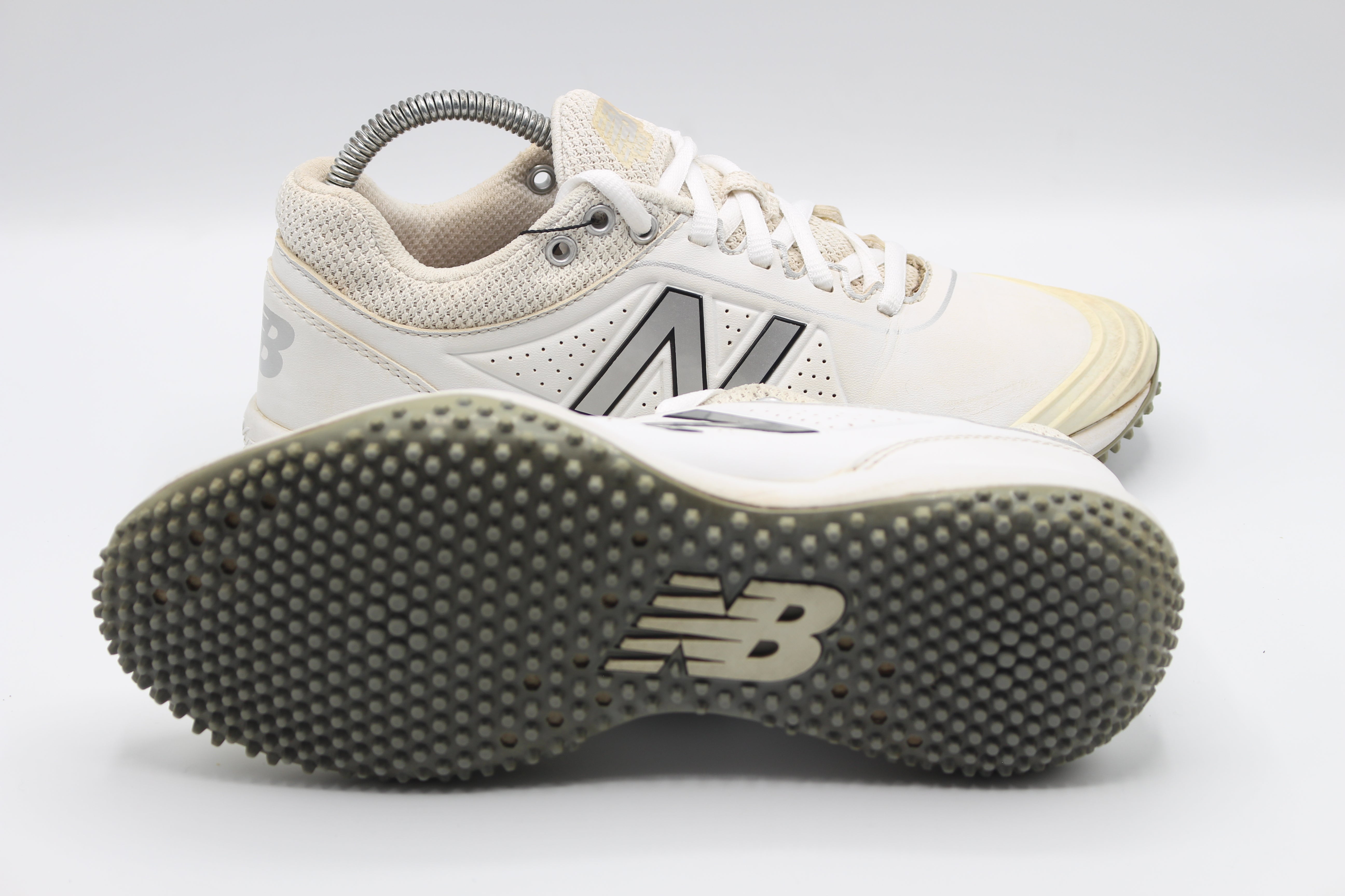 New Balance Women's FuseV2 Turf Trainer          EUR SIZE 40
