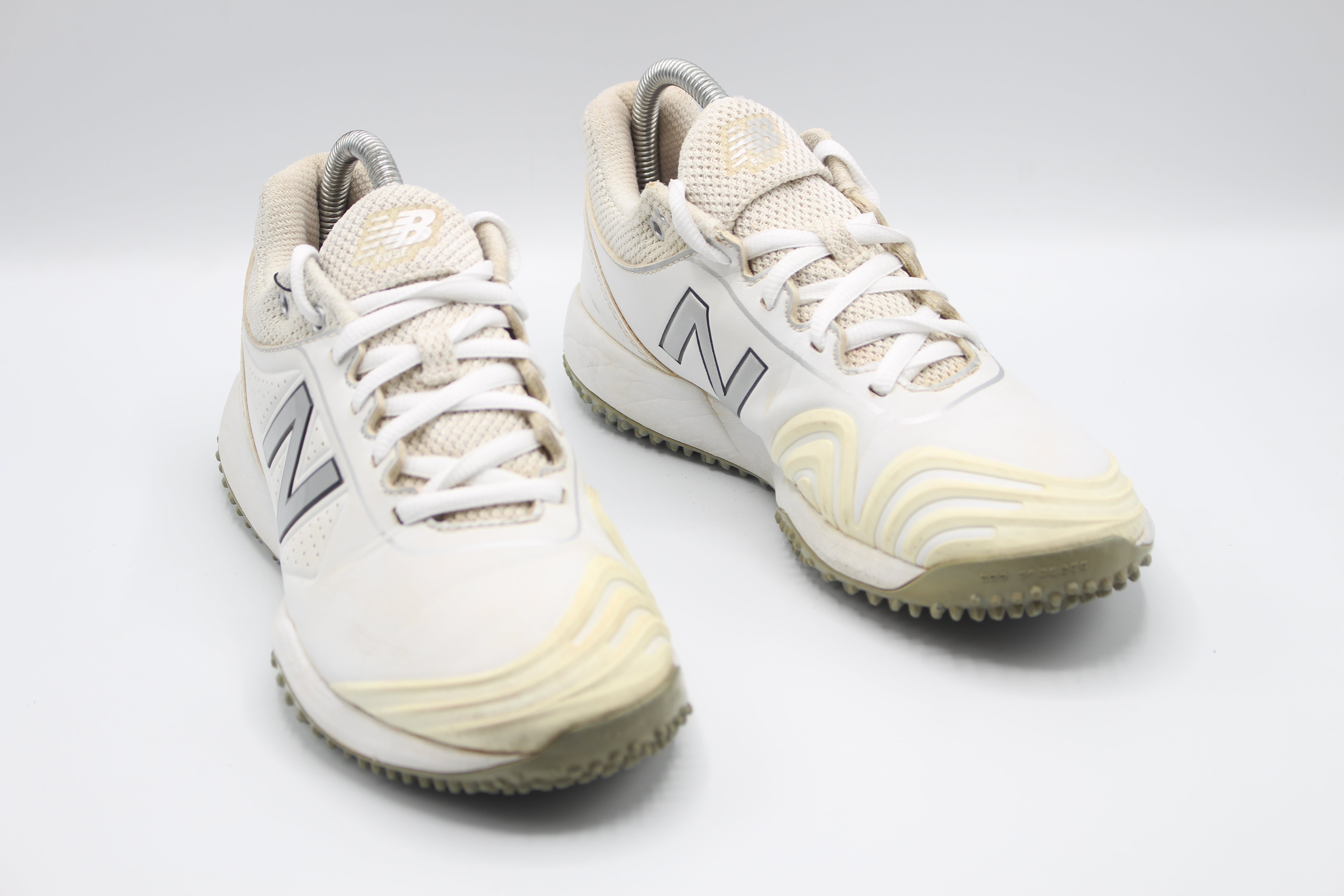 New Balance Women's FuseV2 Turf Trainer          EUR SIZE 40