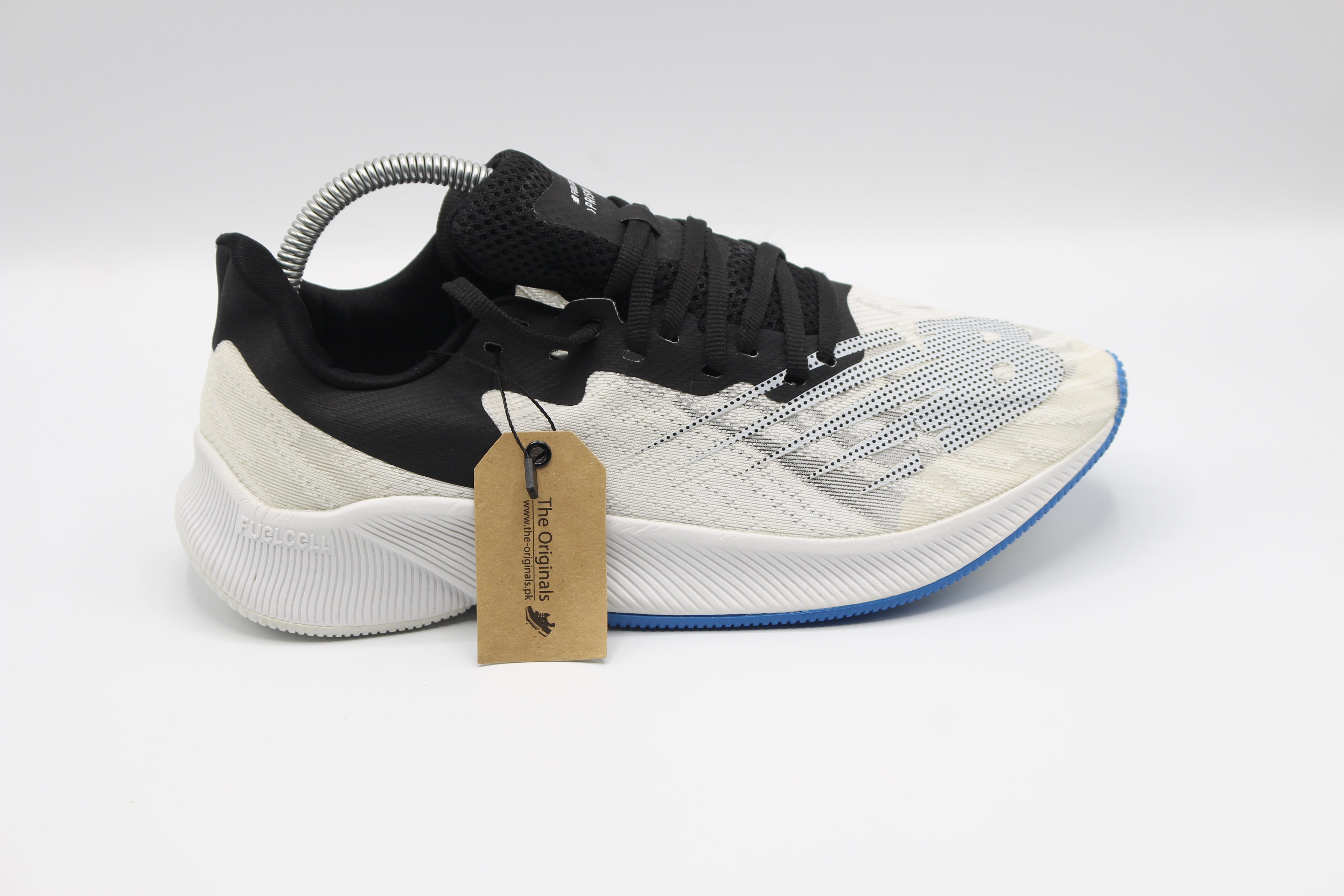 FuelCel V1 Running Shoe             EUR SIZE 40