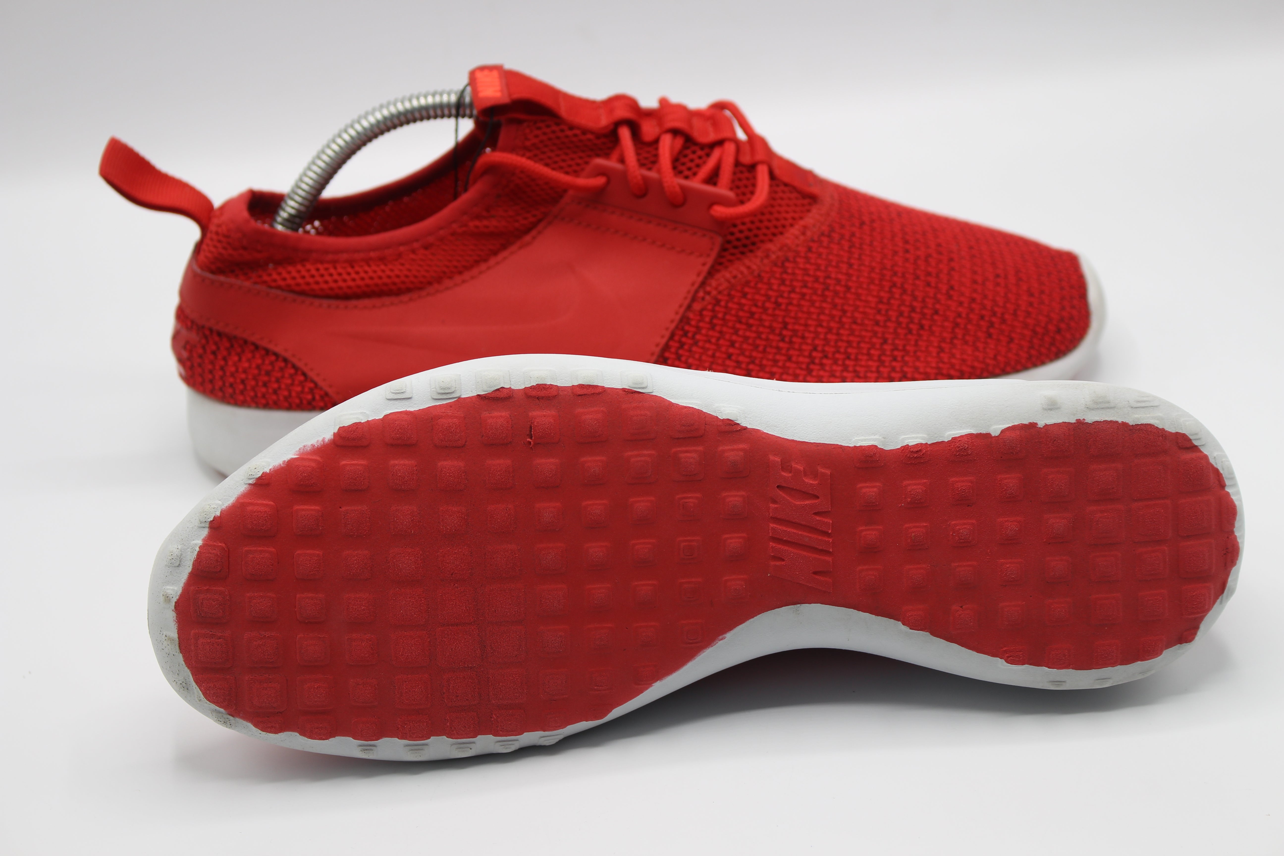 Nike Juvenate Athletic Shoes   Women   EUR SIZE   40