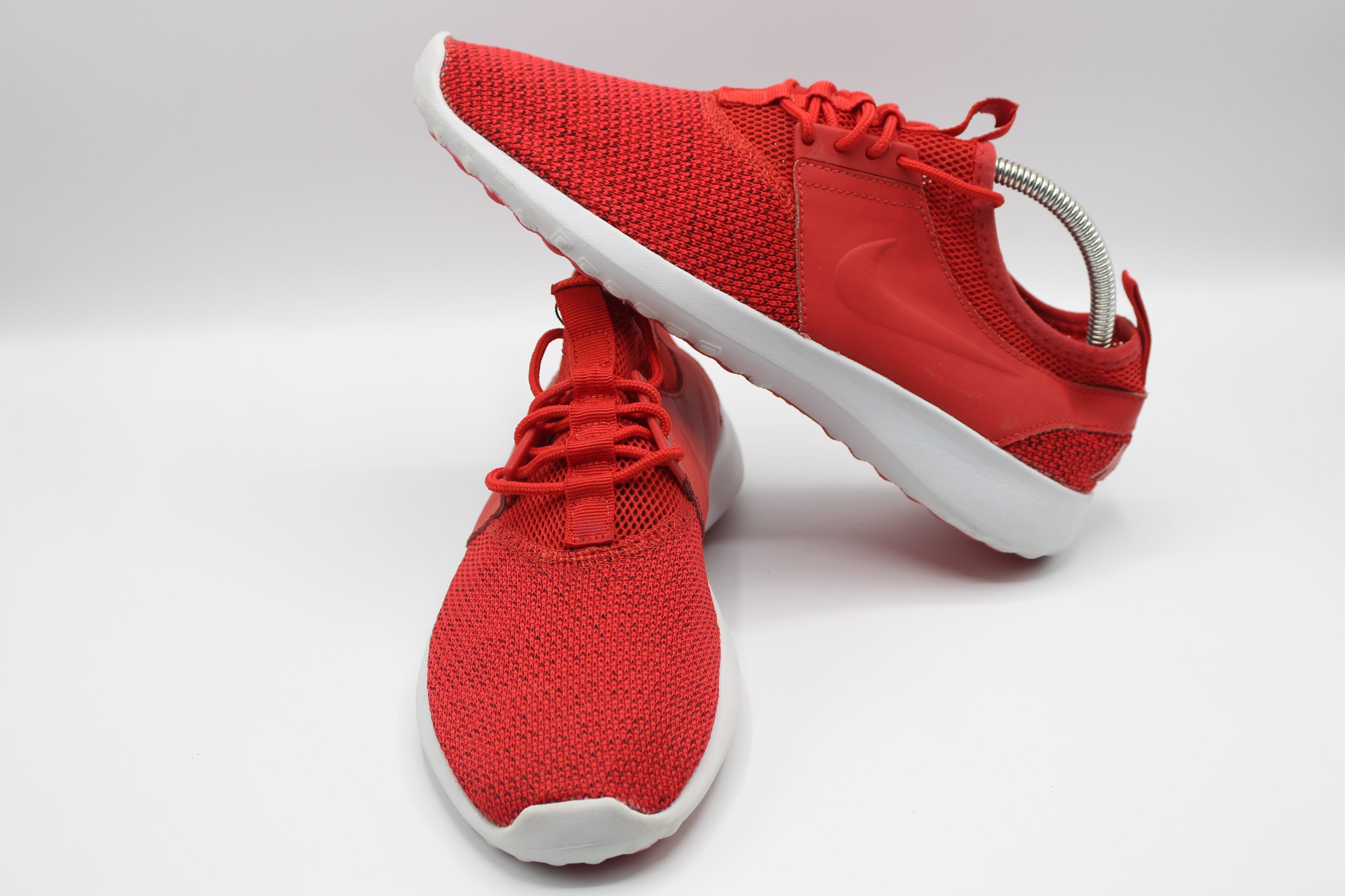 Nike Juvenate Athletic Shoes   Women   EUR SIZE   40