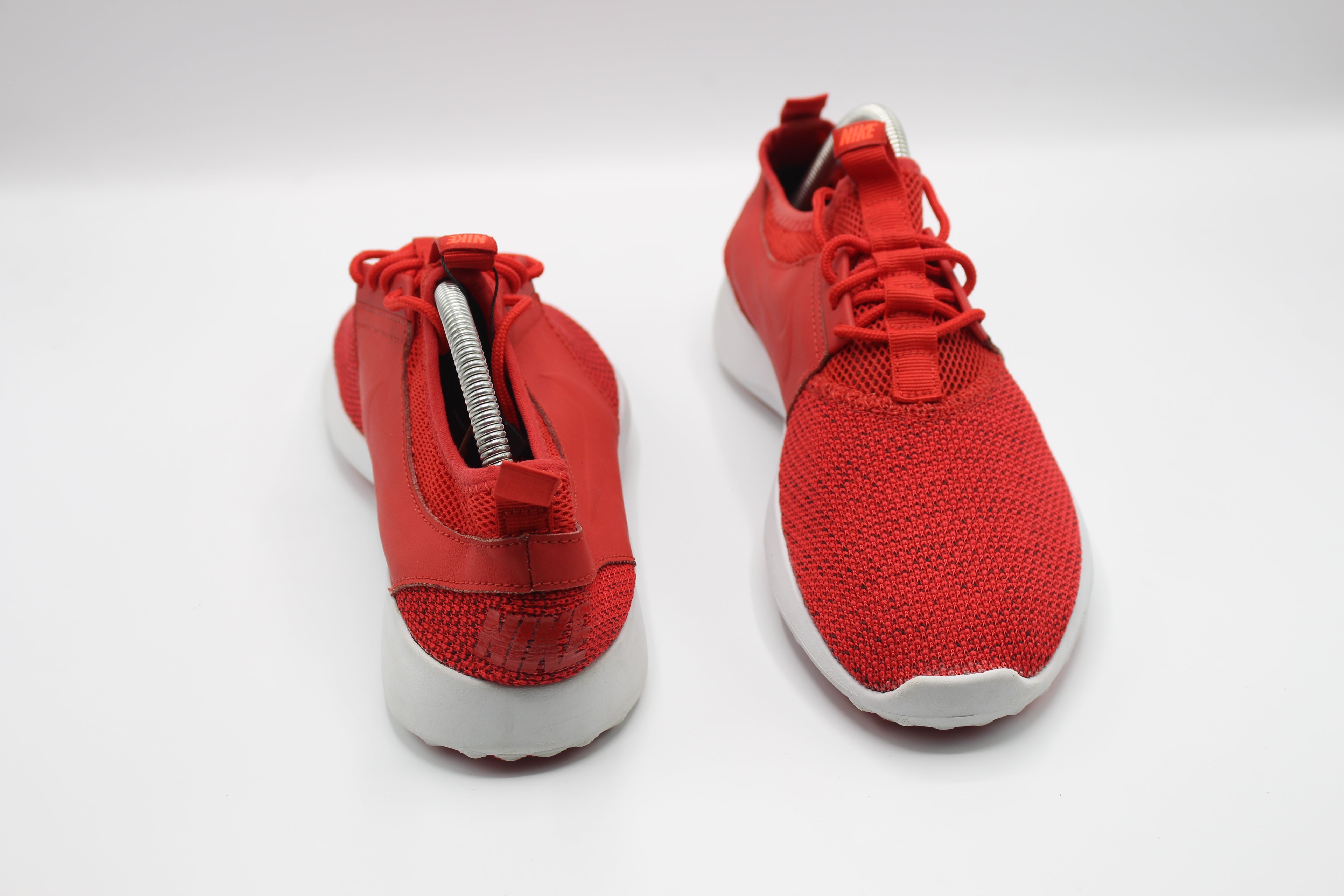 Nike Juvenate Athletic Shoes   Women   EUR SIZE   40
