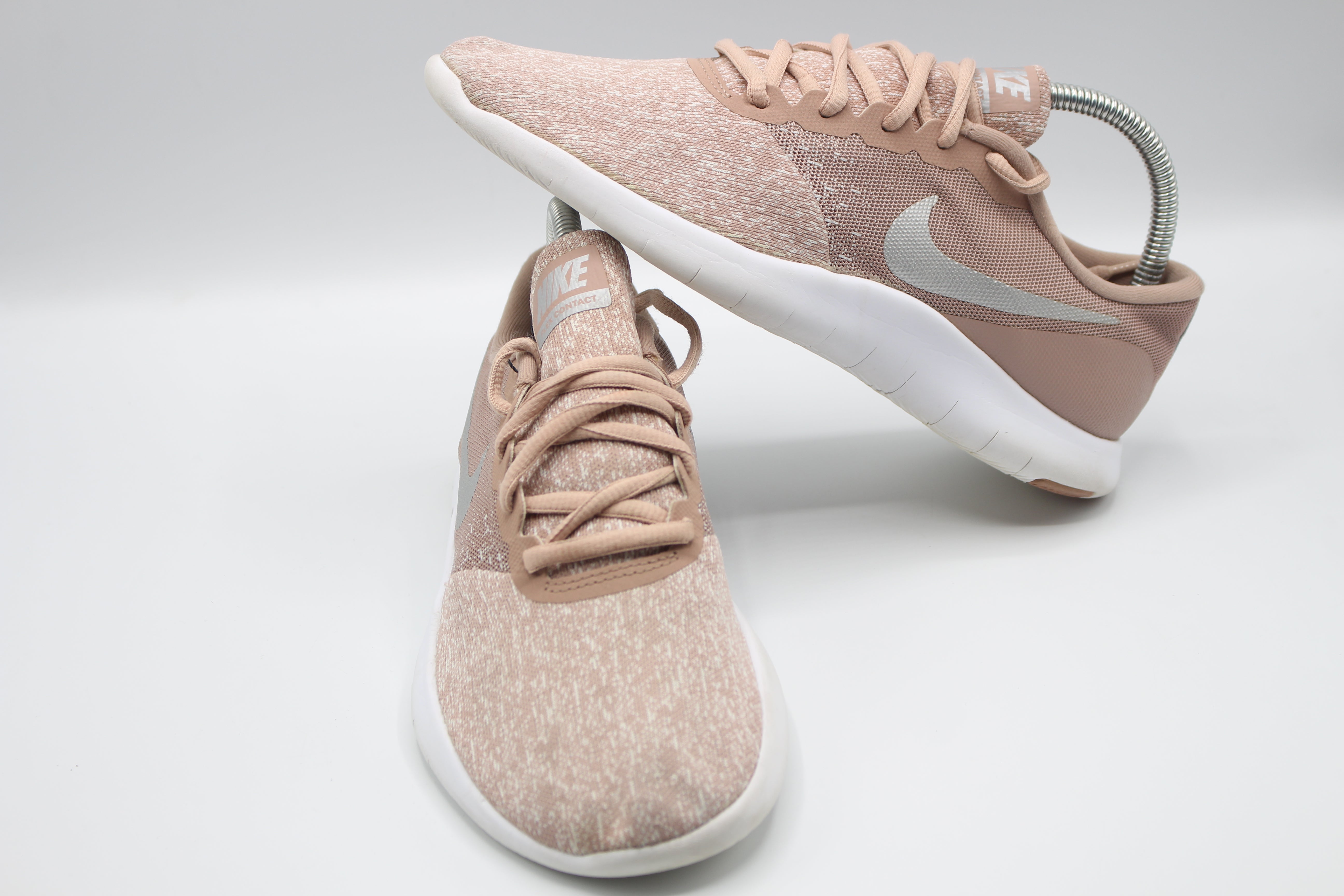 NIKE Women's Flex Contact Running Shoe             EUR SIZE   38.5