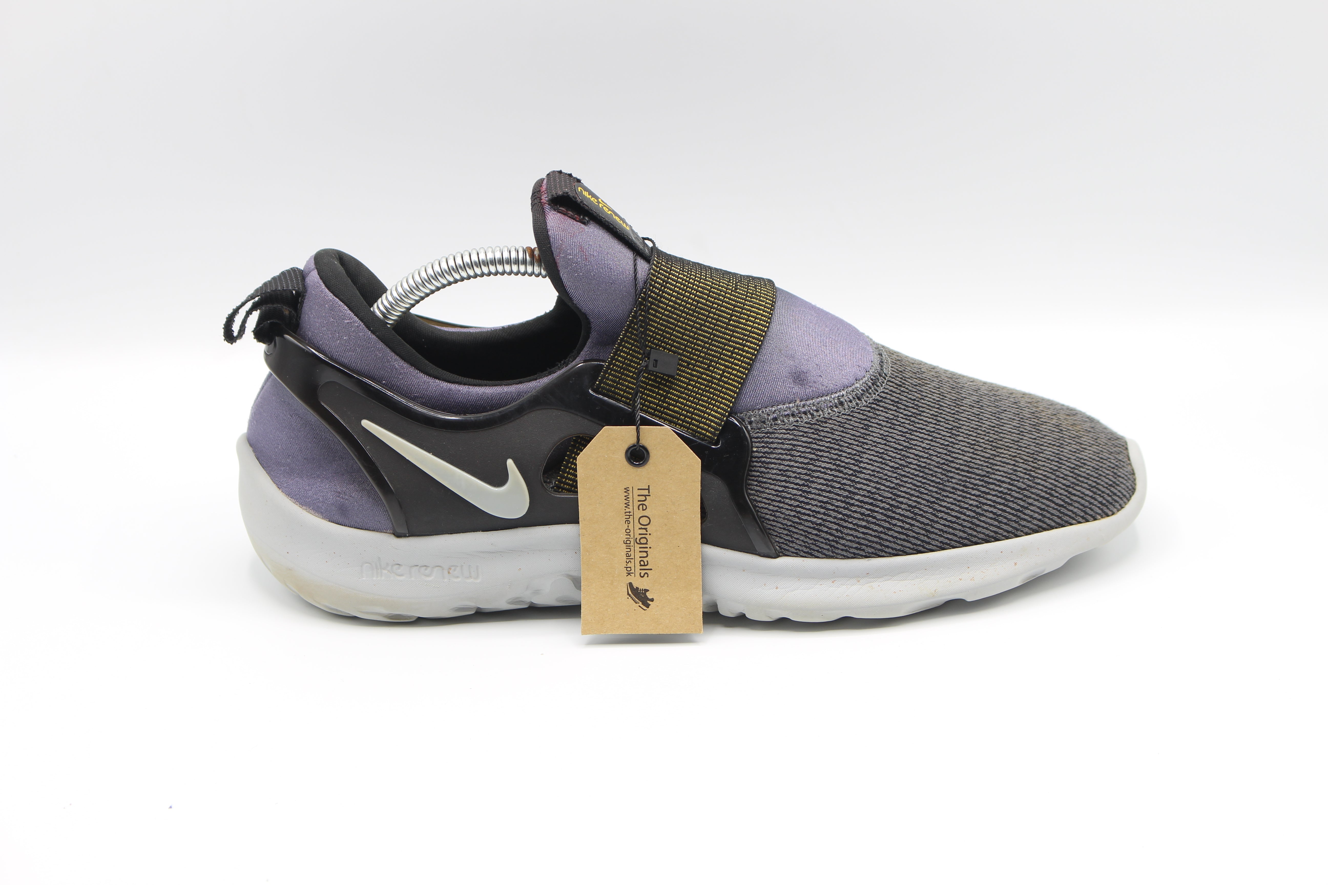 Nike Womens Renew Freedom               EUR SIZE 40.5