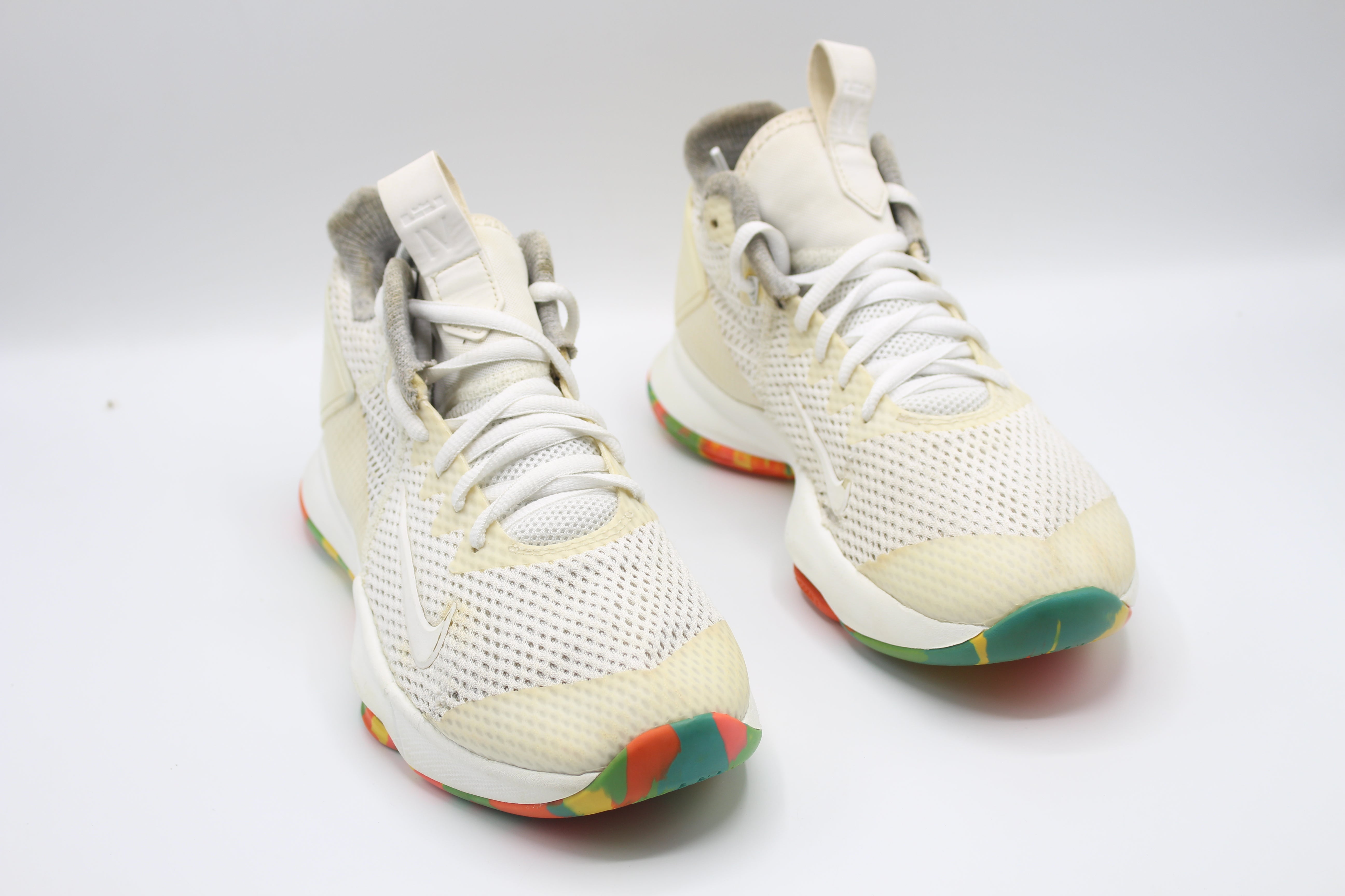 Nike LeBron Witness 4 White Multi Camo             EUR SIZE 41