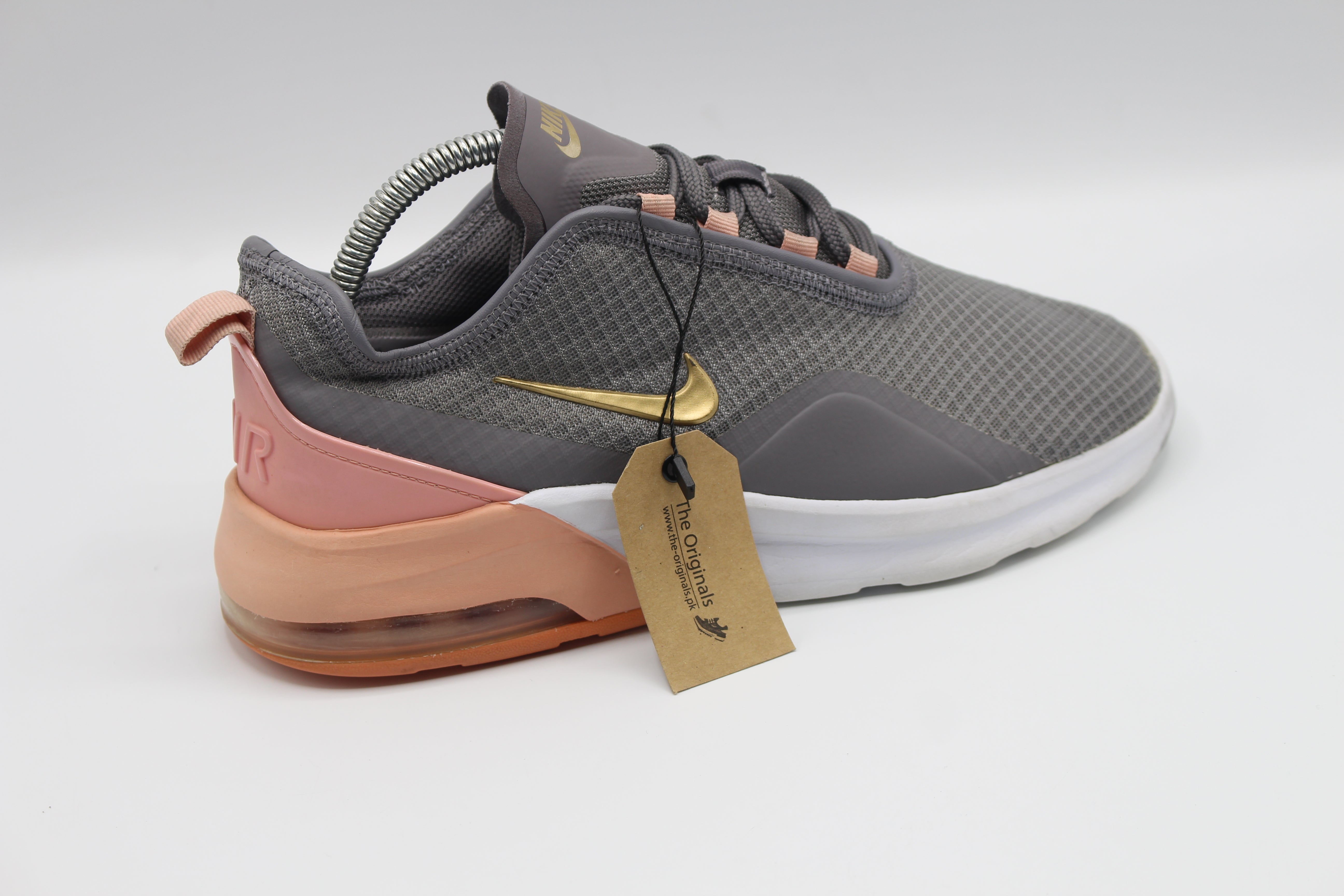 Nike Air Max Motion 2 Cool Grey Pink Rose WITHE            EUR SIZE  39