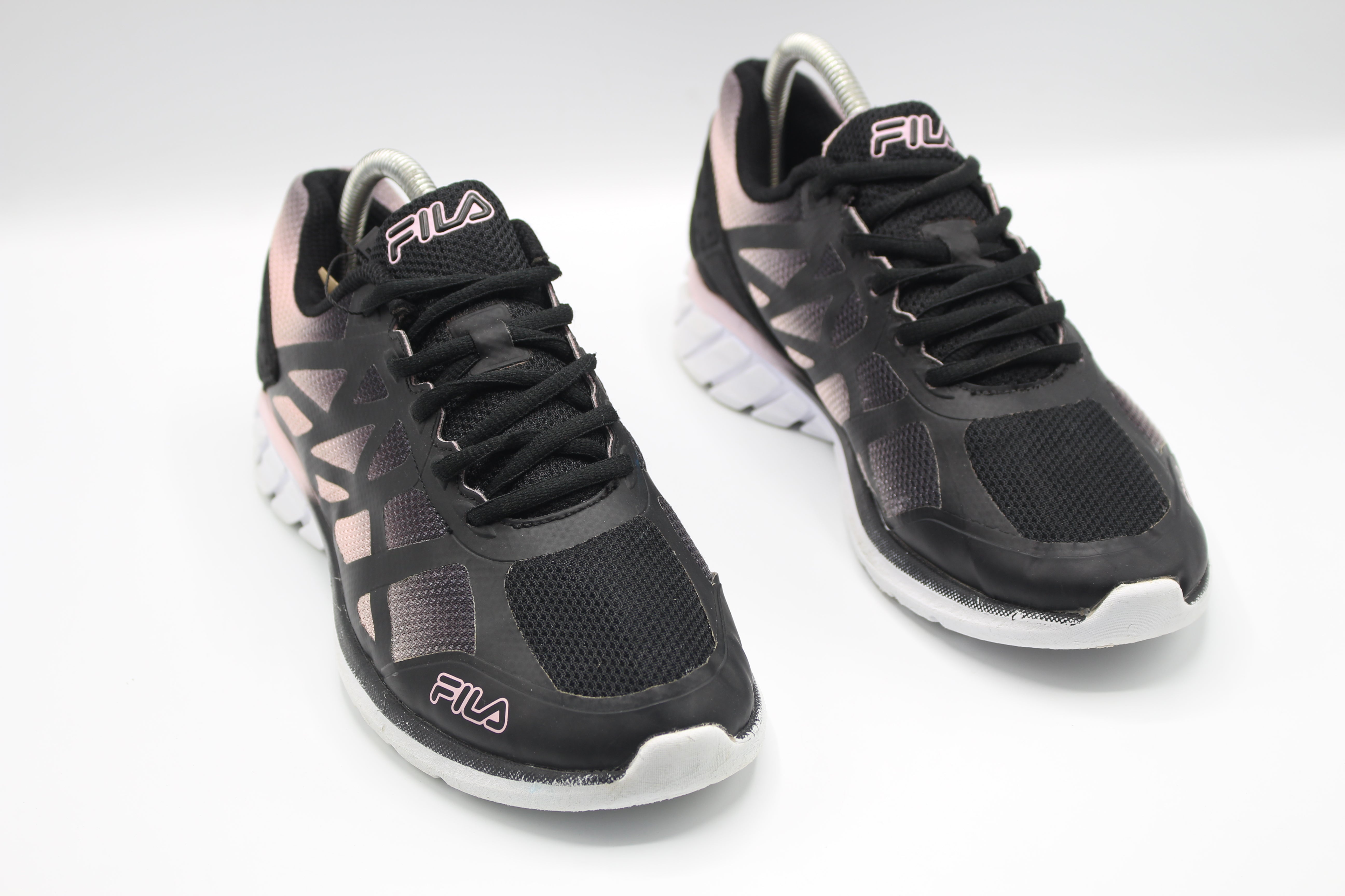 FILA Womens Size 6.5 Running Athletic Shoes Pink Black Lace Up              EUR SIZE  39.5