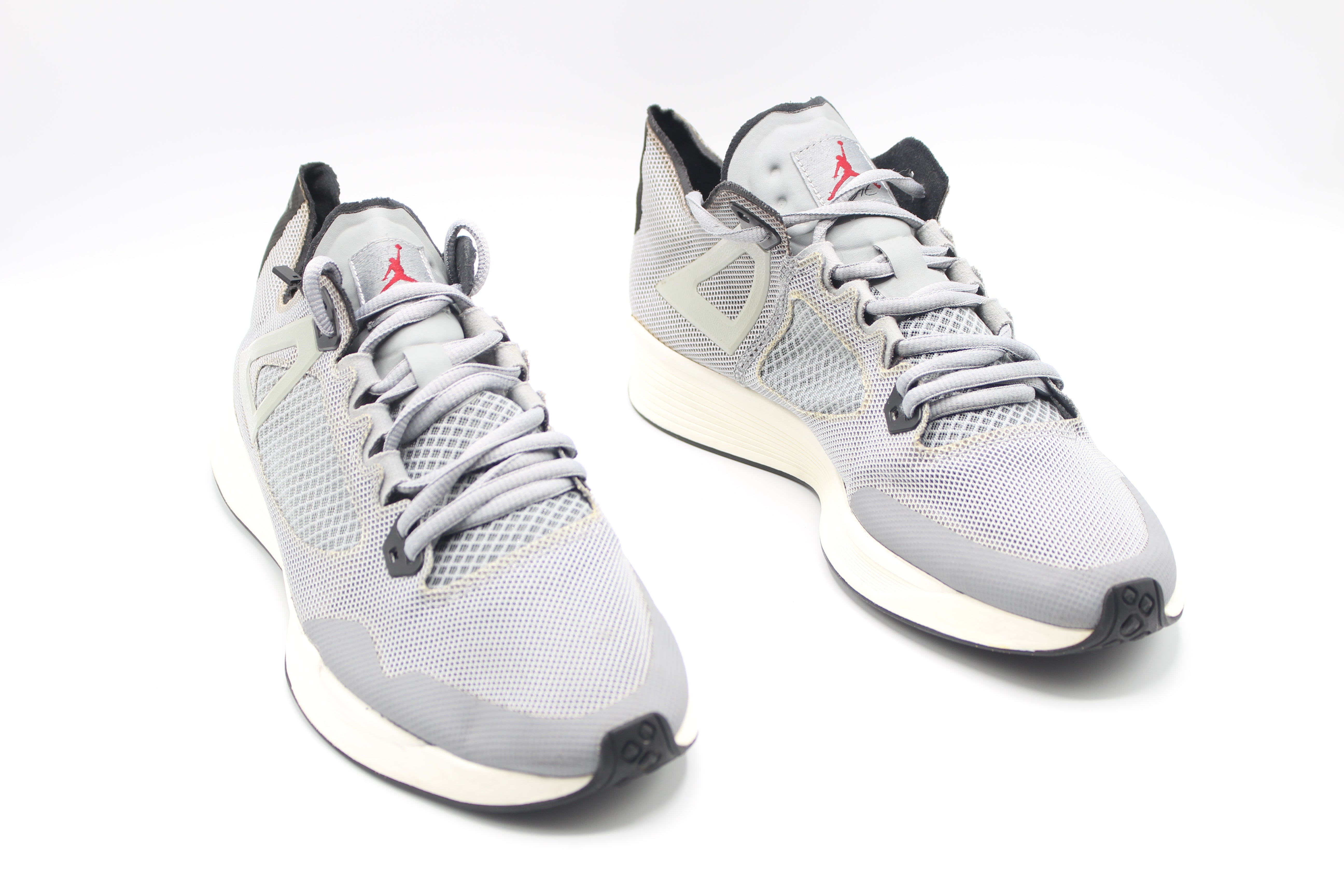 Jordan 89 Racer Particle Grey              EUR SIZE 46