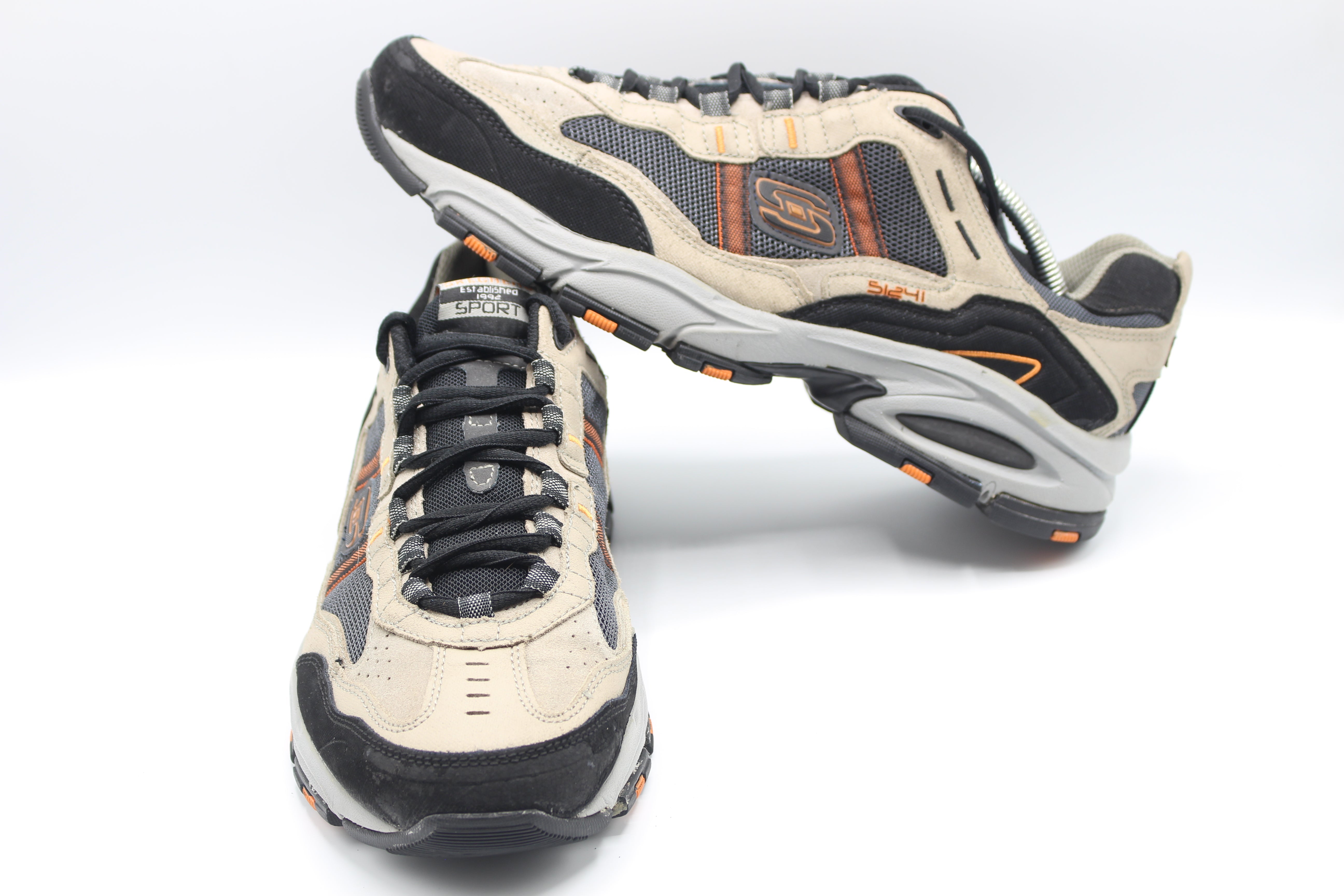 Skechers Sport Men's Vigor 2.0 Trait Memory Foam Sneaker             EUR SIZE  43
